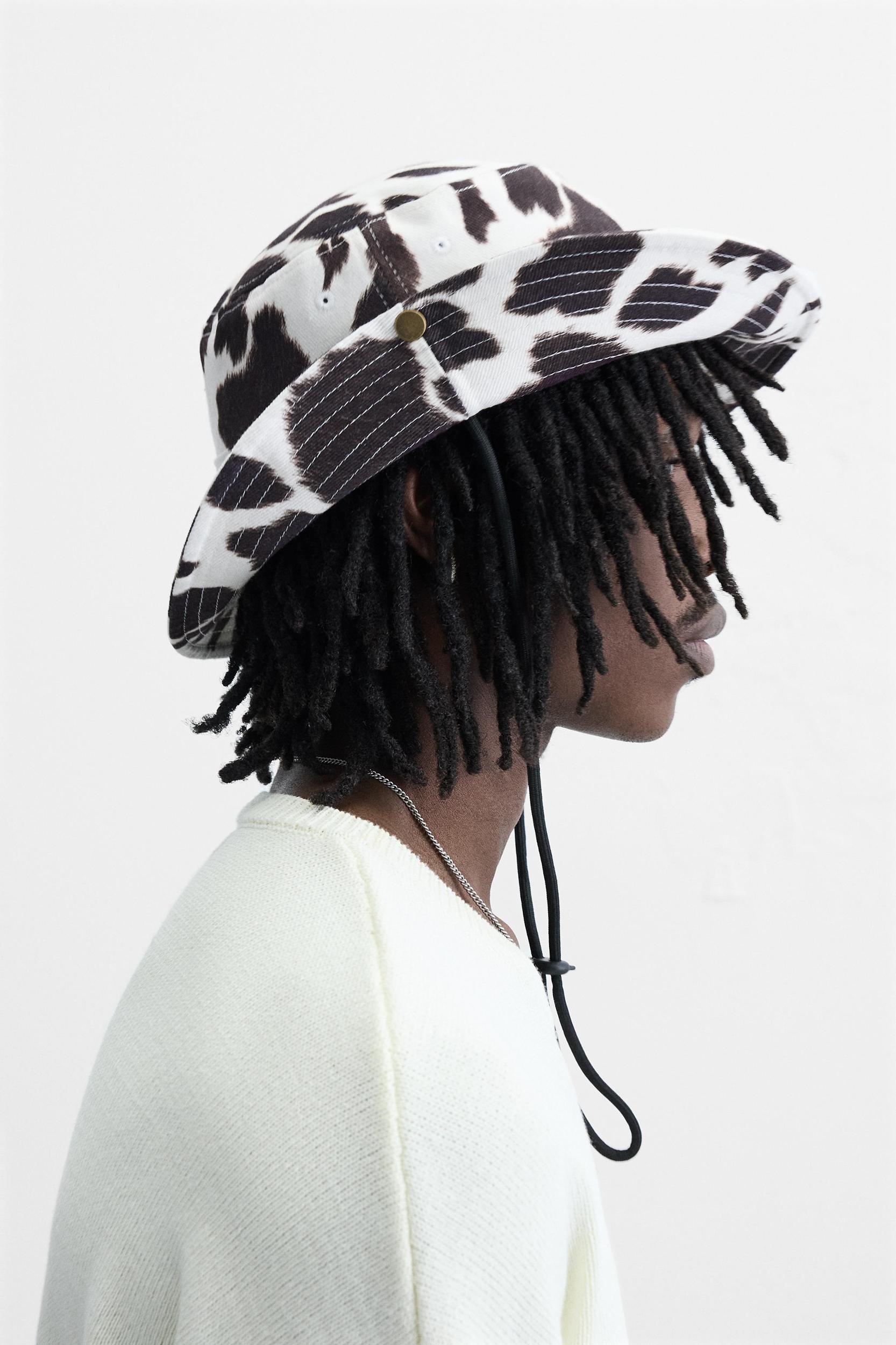 ANIMAL PRINT BUCKET HAT Product Image