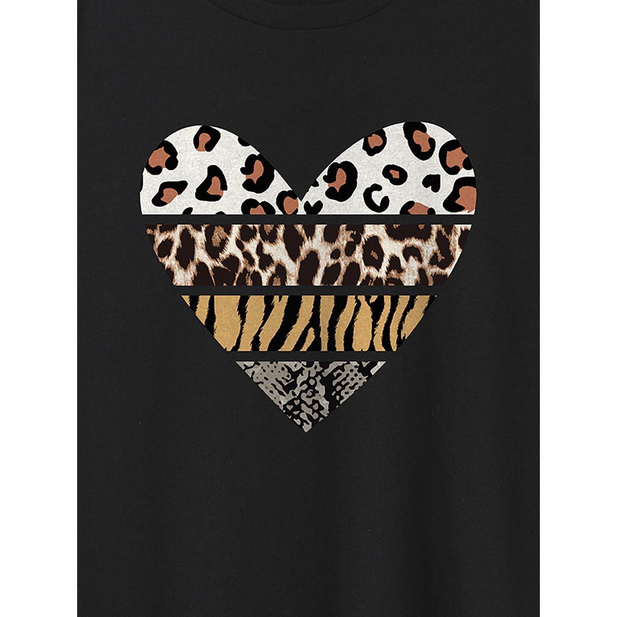 Plus Size Wild at Heart Round Neck T-Shirt Pureblack Women Non Art&design Round Neck Casual T-shirts BloomChic 26/4X Product Image