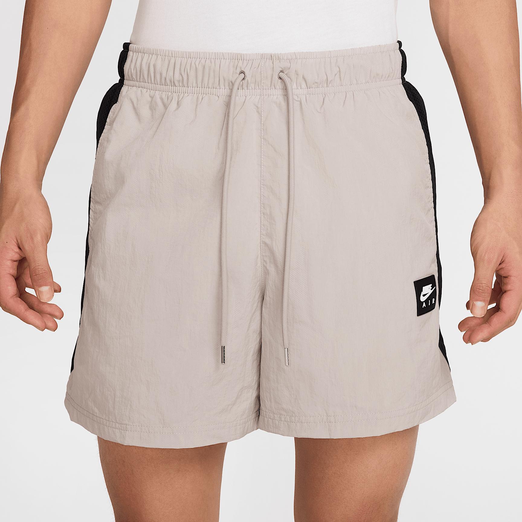 Nike Men's Air Woven Shorts Product Image