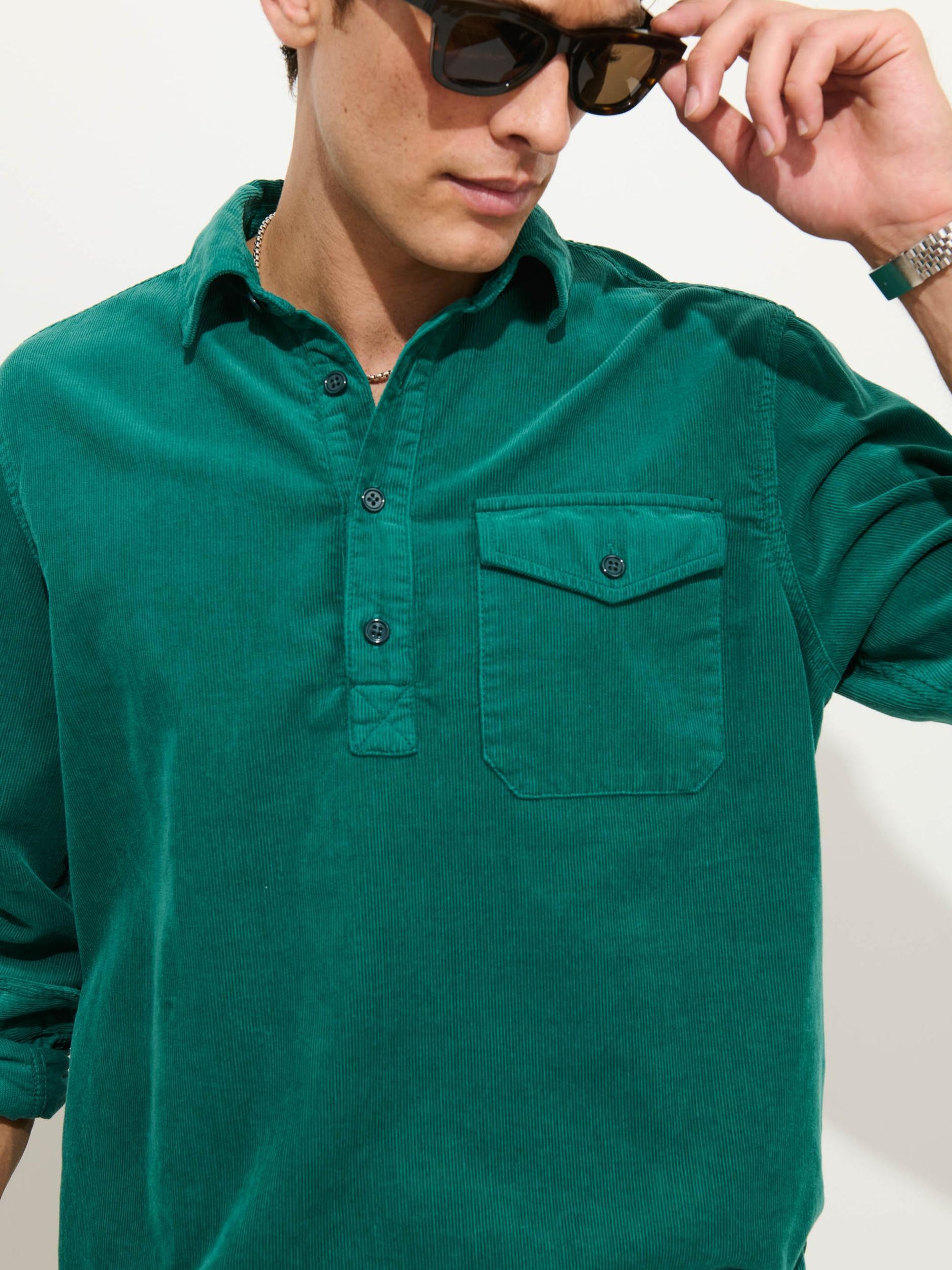Carter Popover Shirt In Fine Wale Corduroy Product Image
