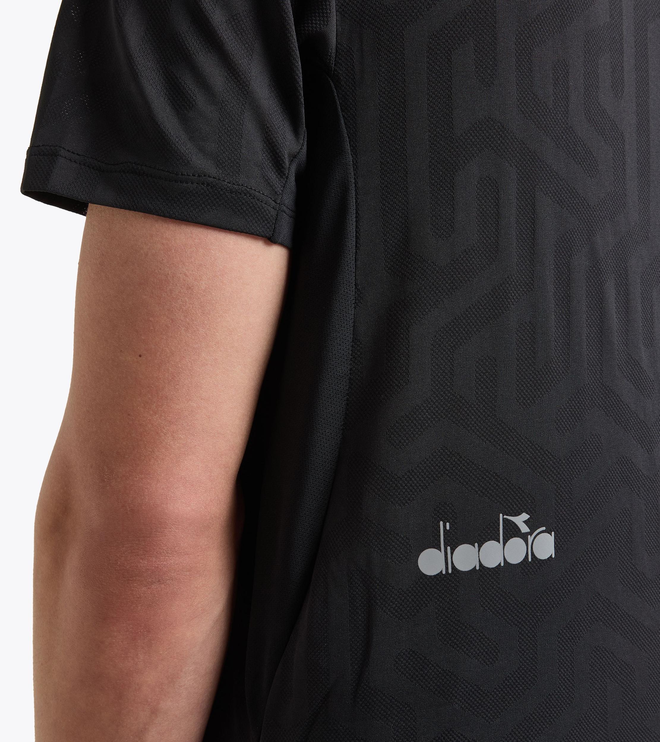 SUPER LIGHT SS T-SHIRT Product Image