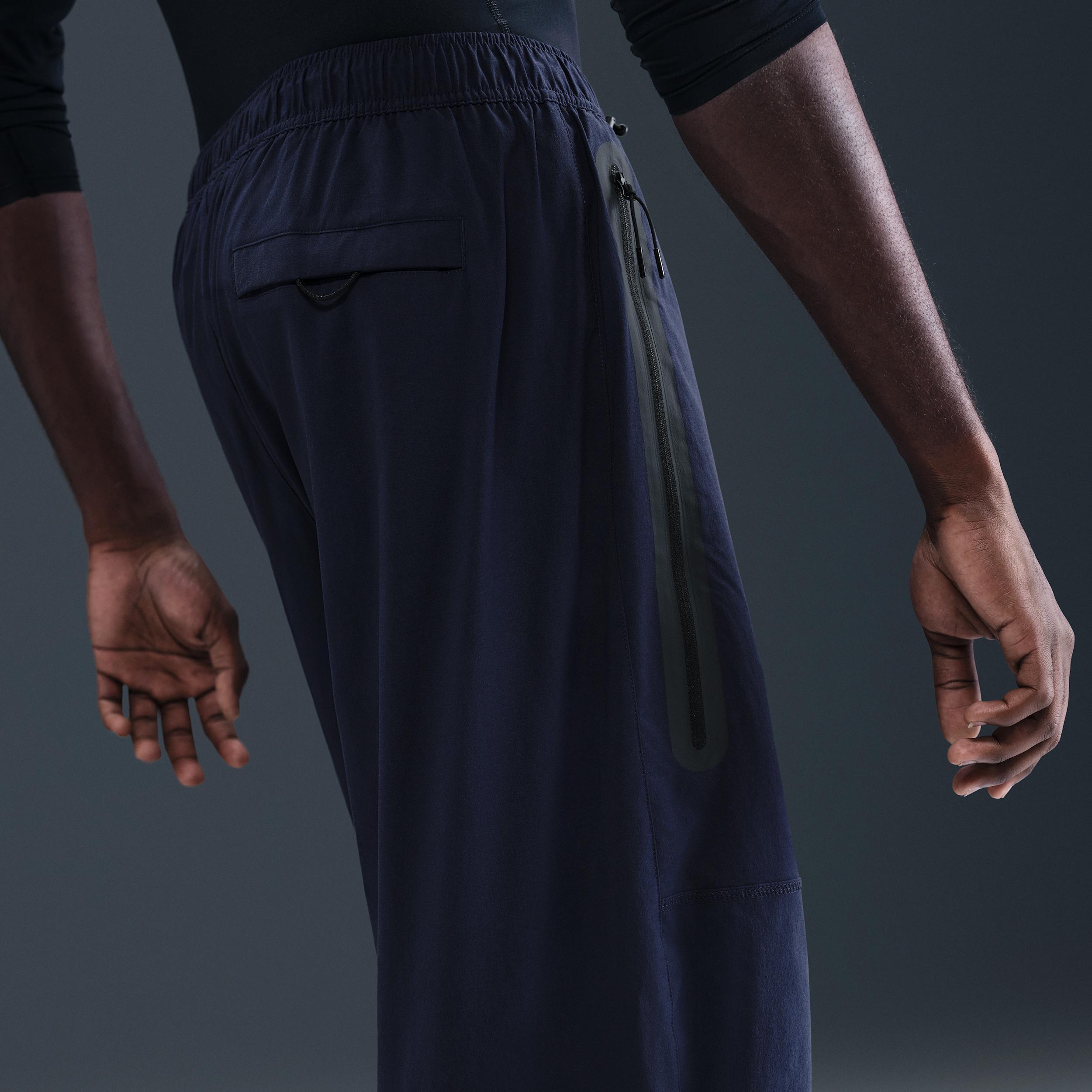 Nike Men's Tech Woven Oversized Pants Product Image