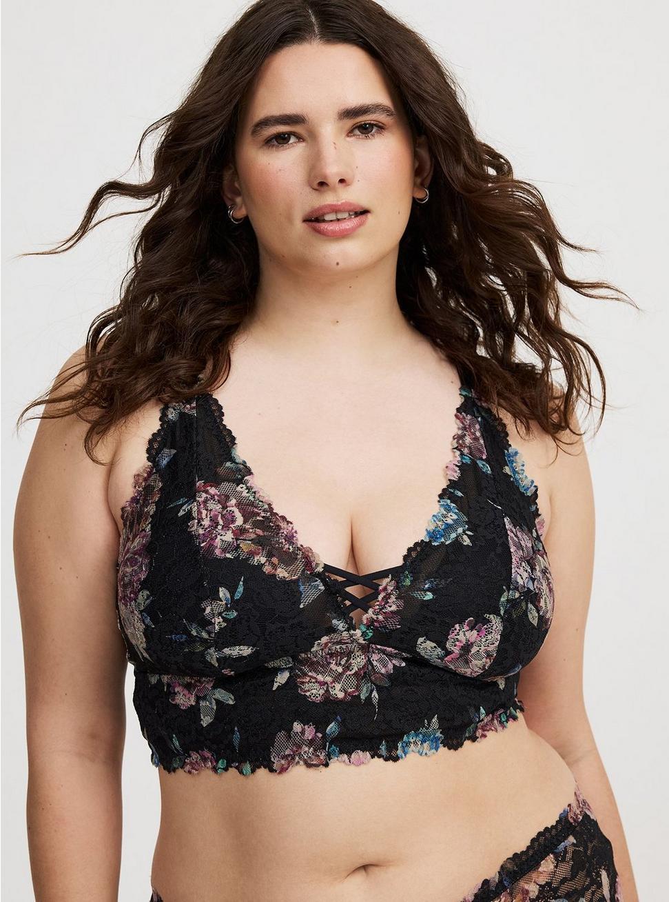 Lightly Lined Lace Bralette Product Image