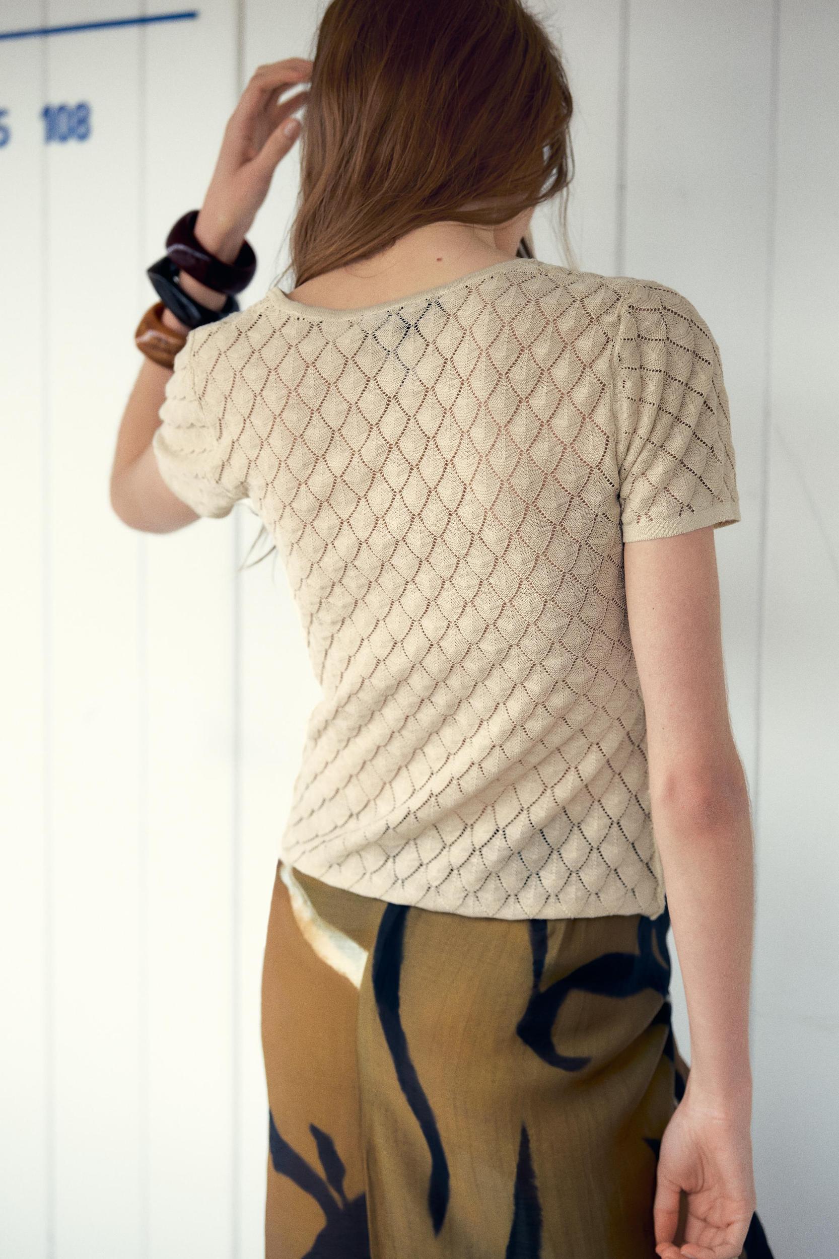 TEXTURED KNIT TOP Product Image