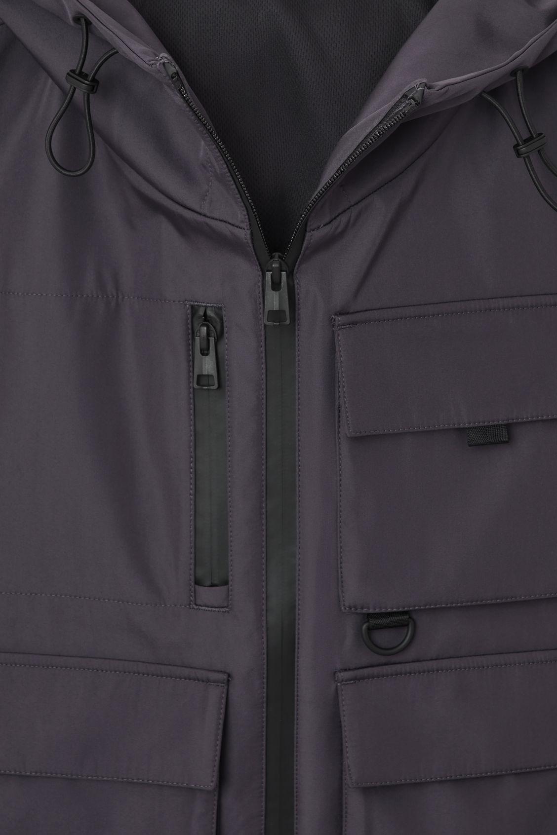 WATERPROOF UTILITY VEST Product Image