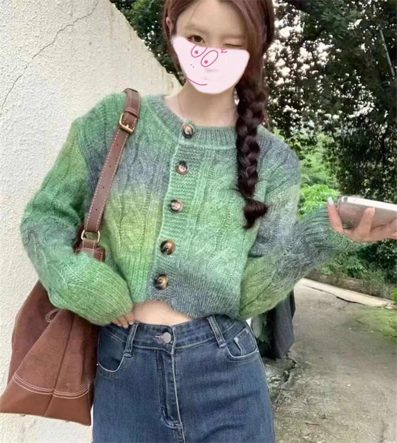 Crew Neck Gradient Cable Knit Button-Up Crop Cardigan Product Image