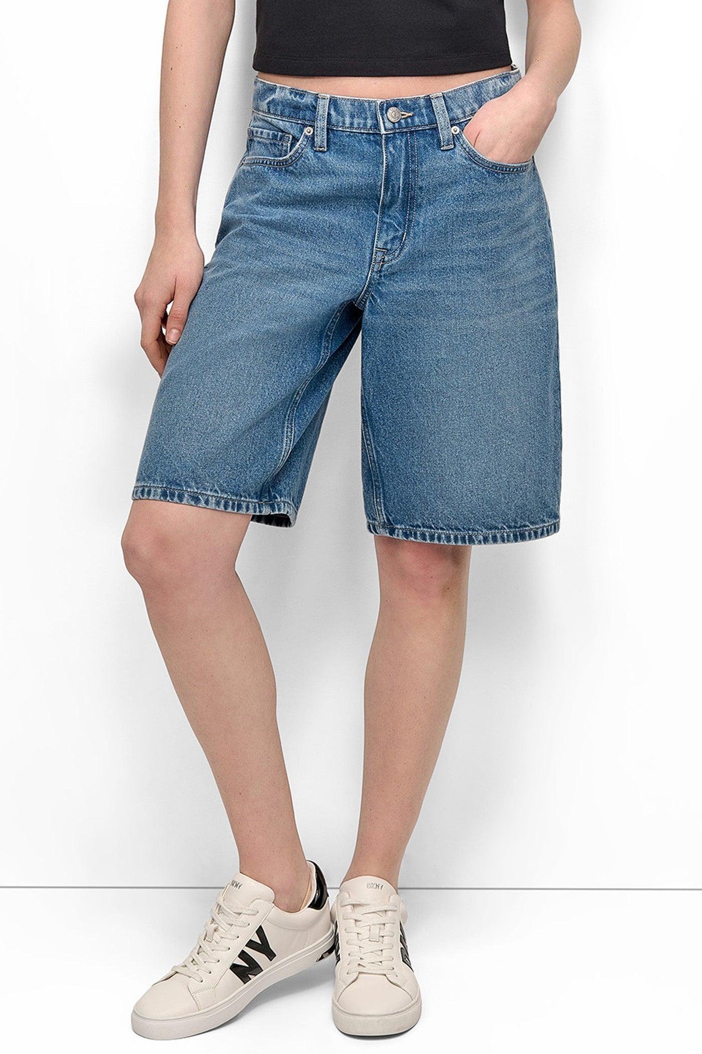 MID RISE SHORT Product Image