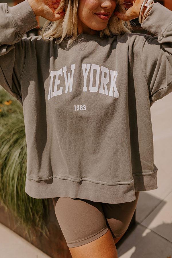 New York Graphic Sweatshirt Curves Product Image