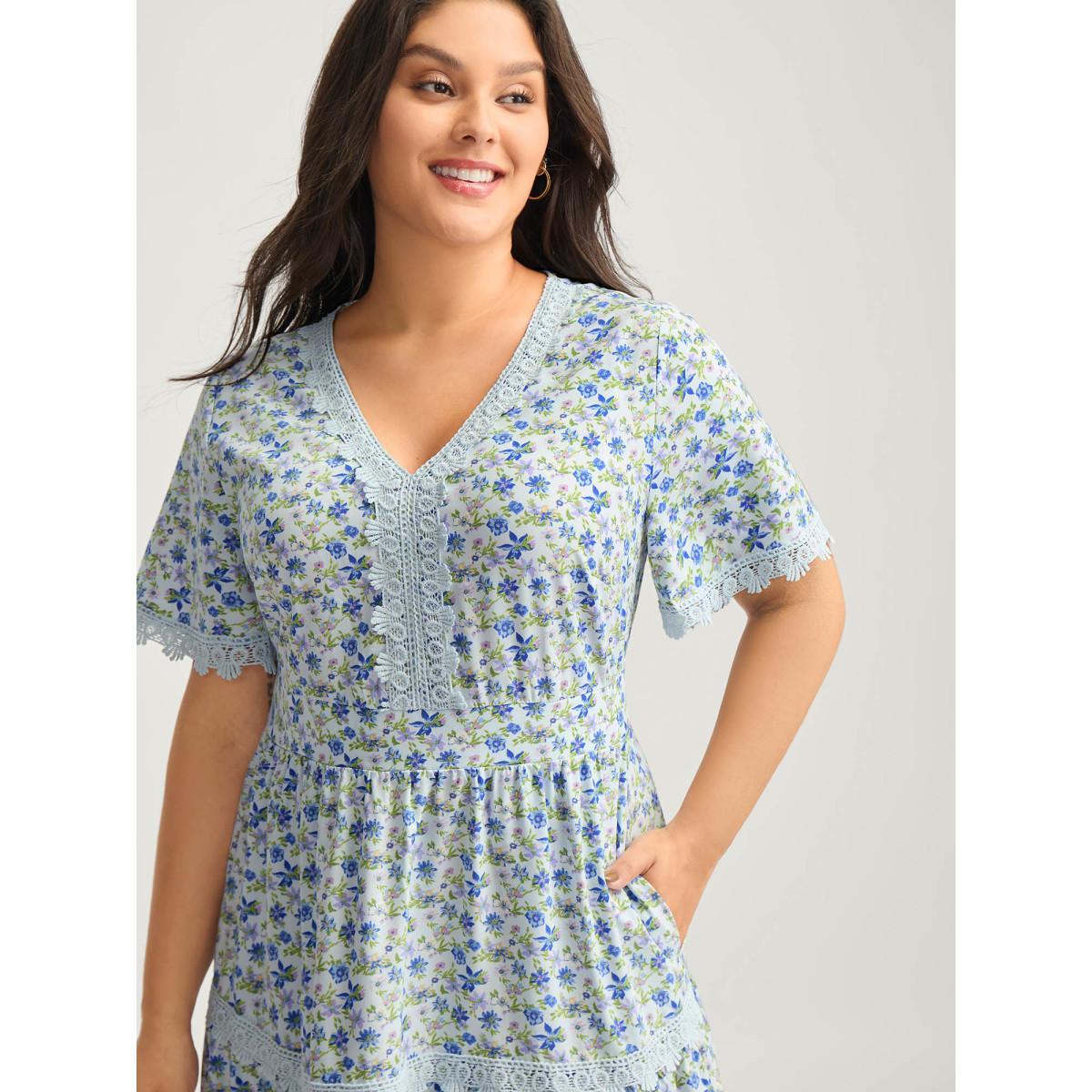 Plus Size Floral Print Lace Tiered Midi Dress LightBlue Women V-neck Short sleeve Curvy BloomChic 22-24/3X Product Image