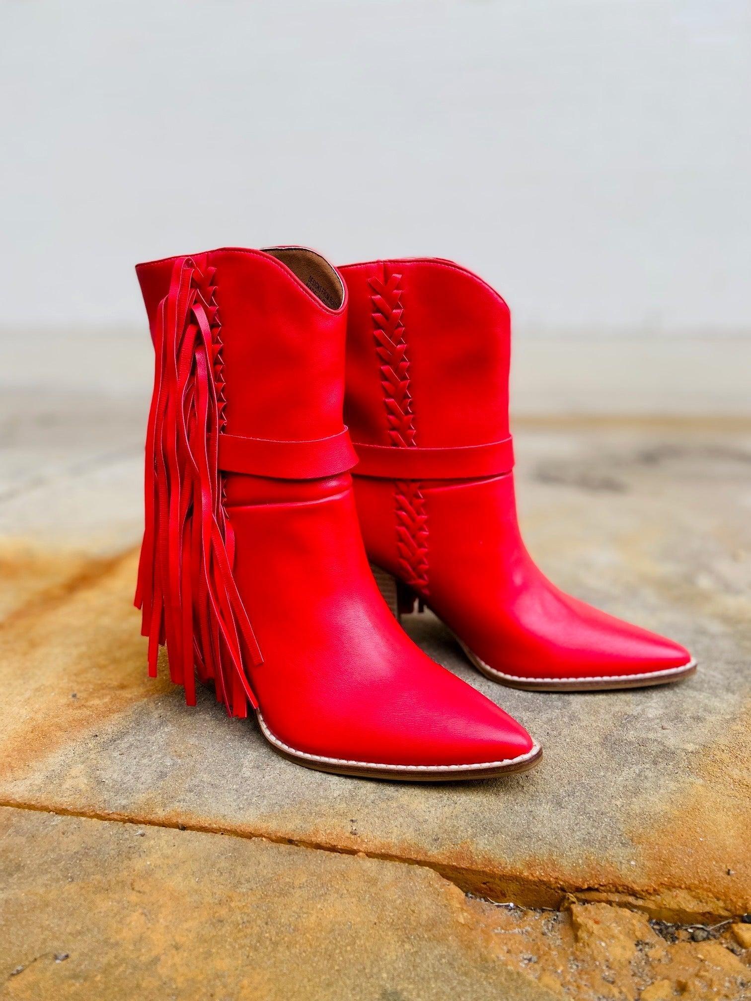 Lady In Red Boots* Product Image