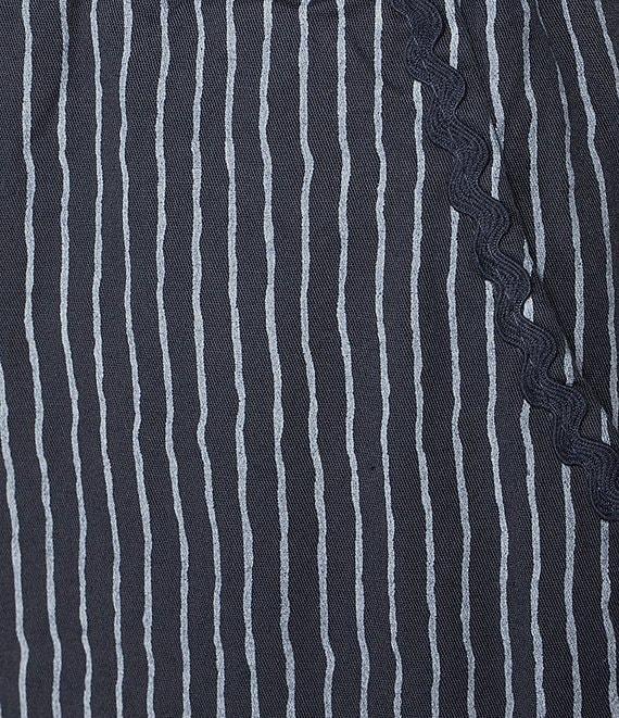 M Made in Italy Pinstriped Stretch Poplin Straight Leg Pull-On Pants Product Image