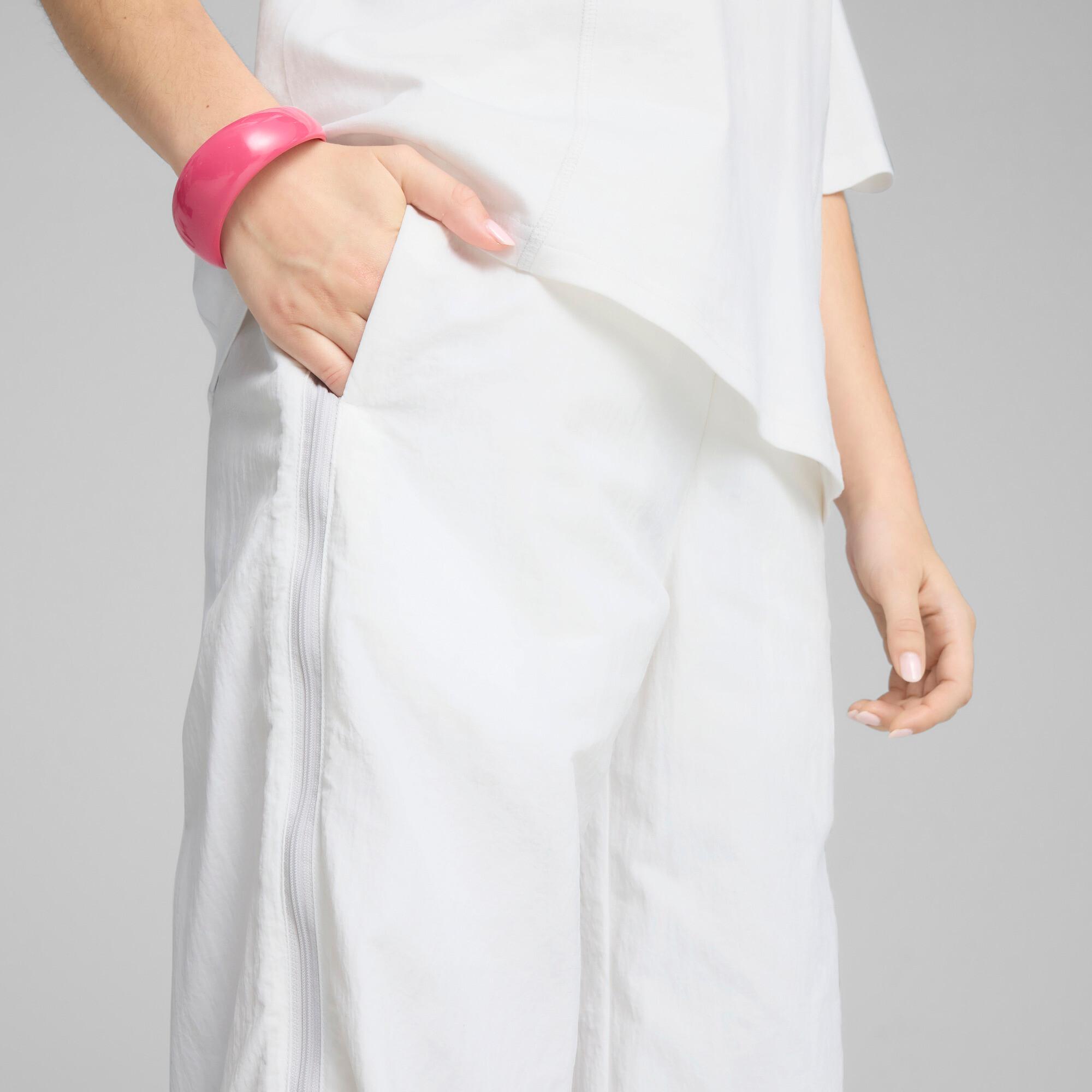 DARE TO Women's Relaxed Woven Zip-Off Pants Product Image