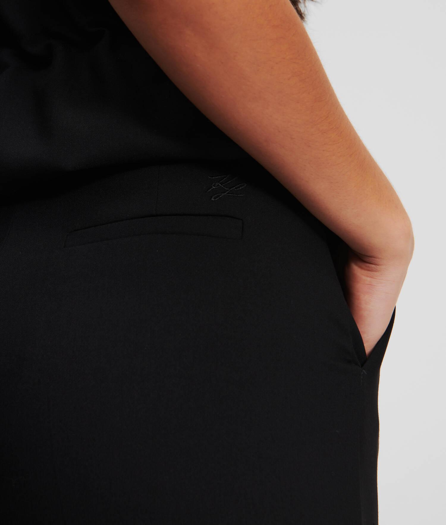 TAILORED WIDE-LEG PANTS Product Image