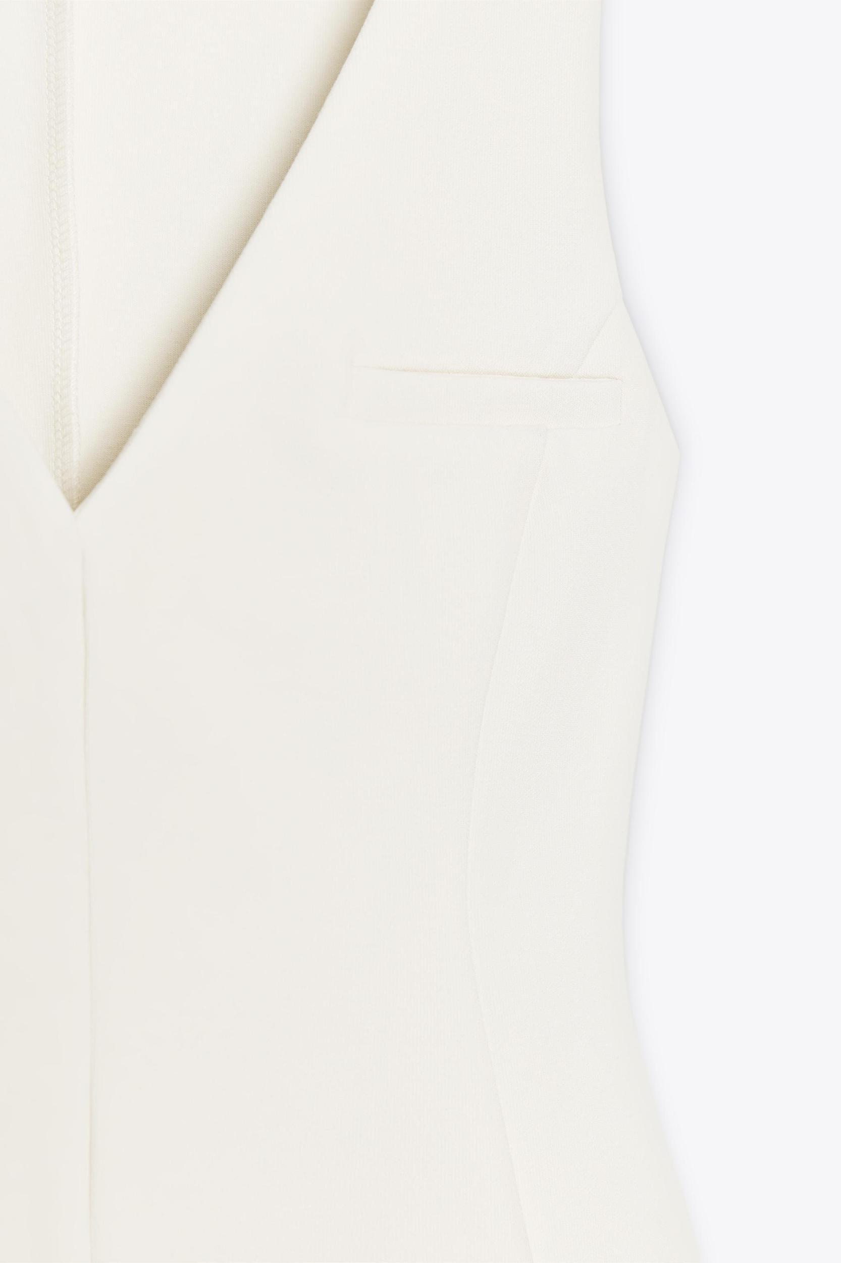 V-NECK INTERLOCK TOP Product Image