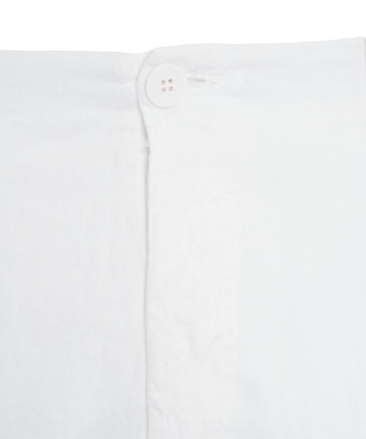 Cargo shorts in linen Product Image