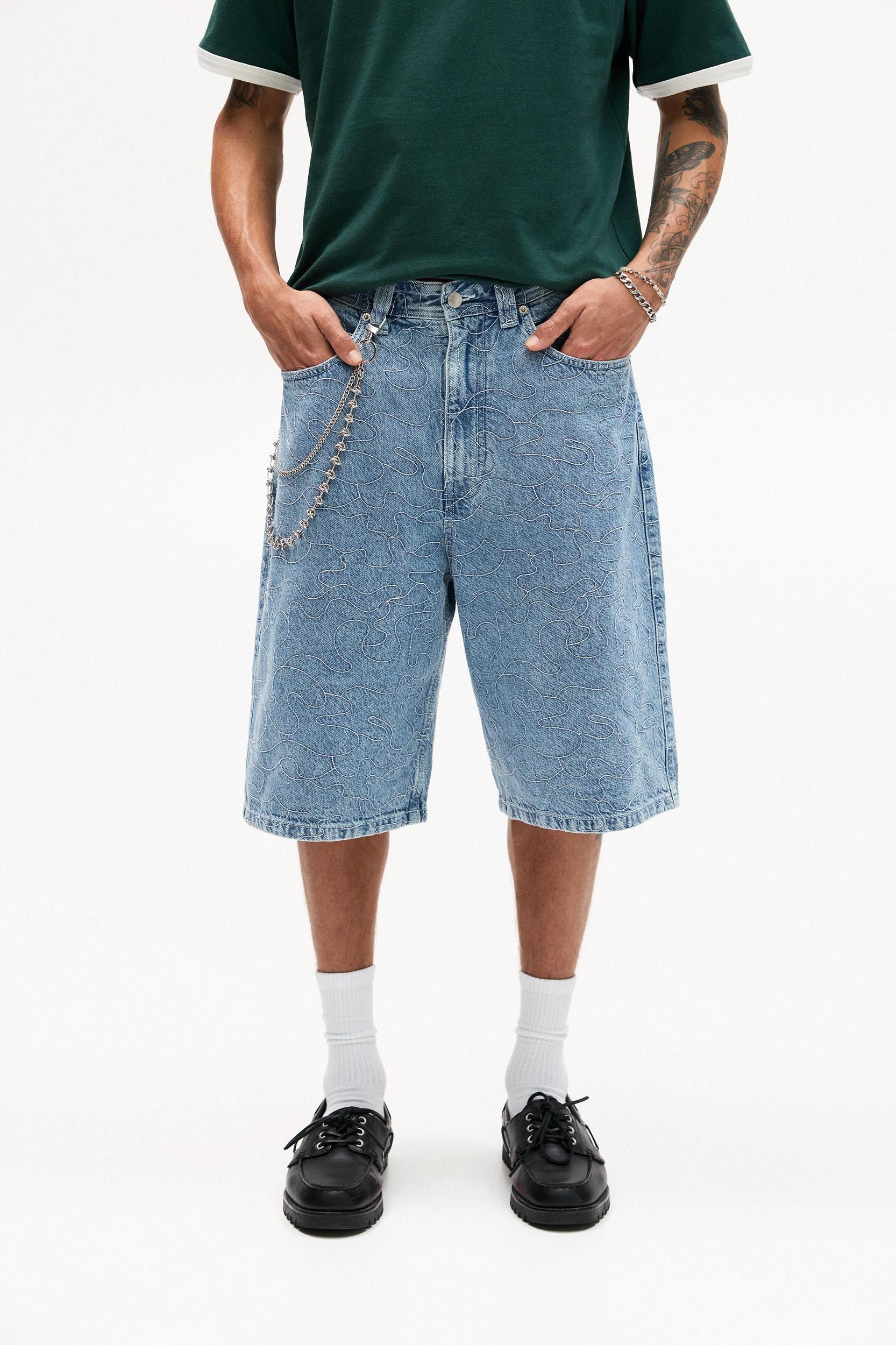 Denim skater Bermuda shorts Product Image