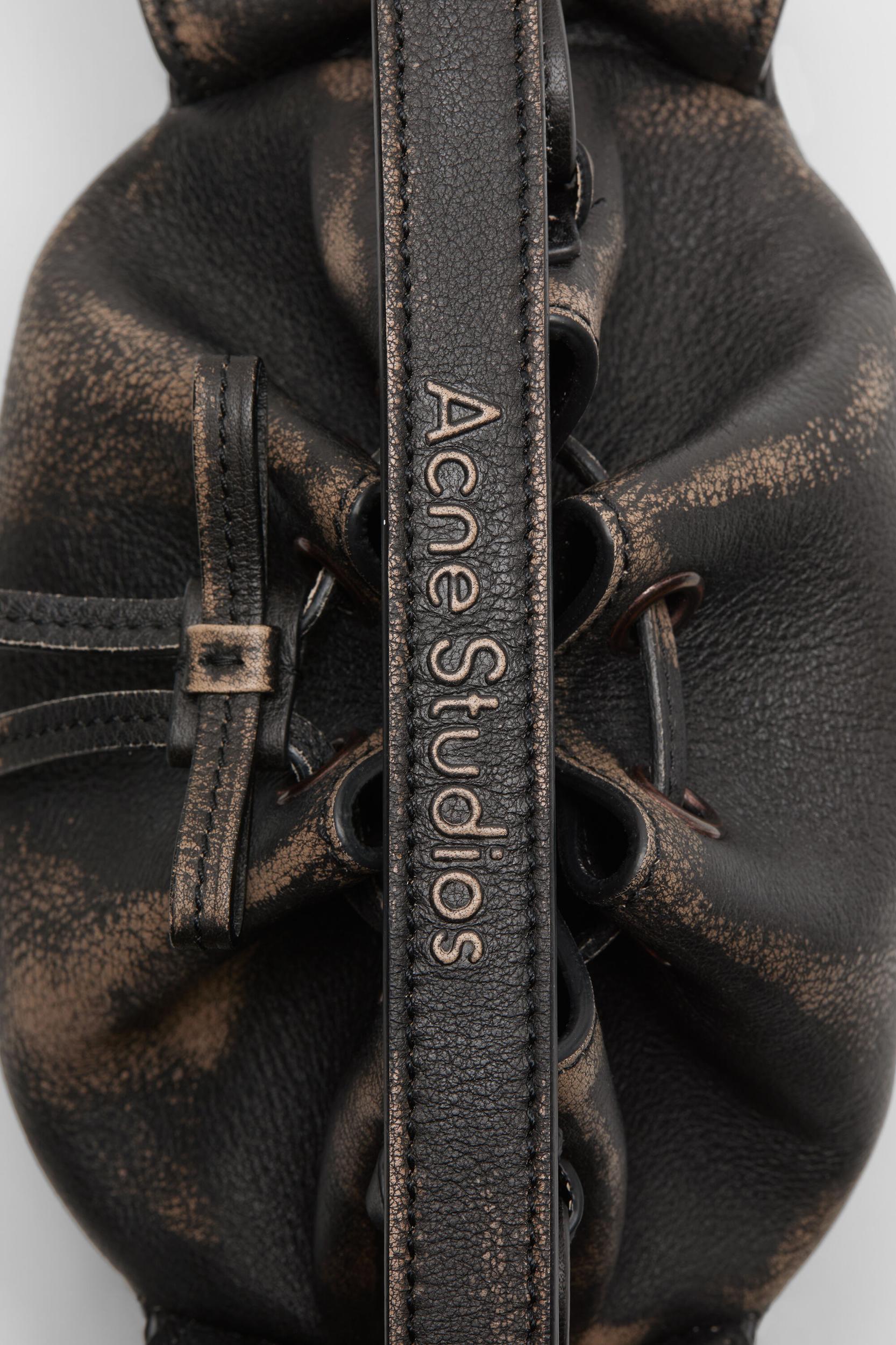 Multipocket mini bucket bag Product Image