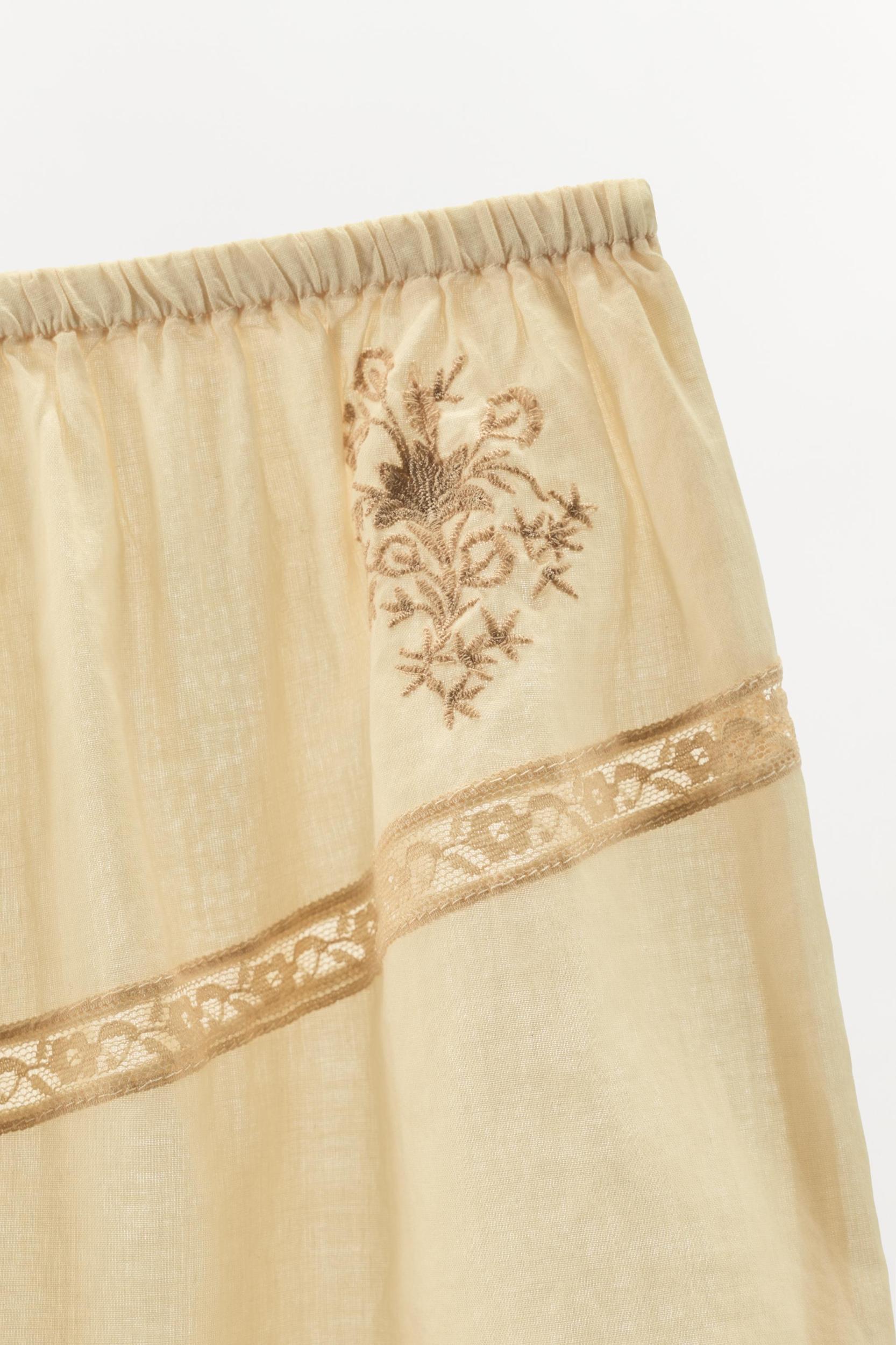 LIMITED EDITION FLORAL EMBROIDERY AND LACE SHORTS Product Image