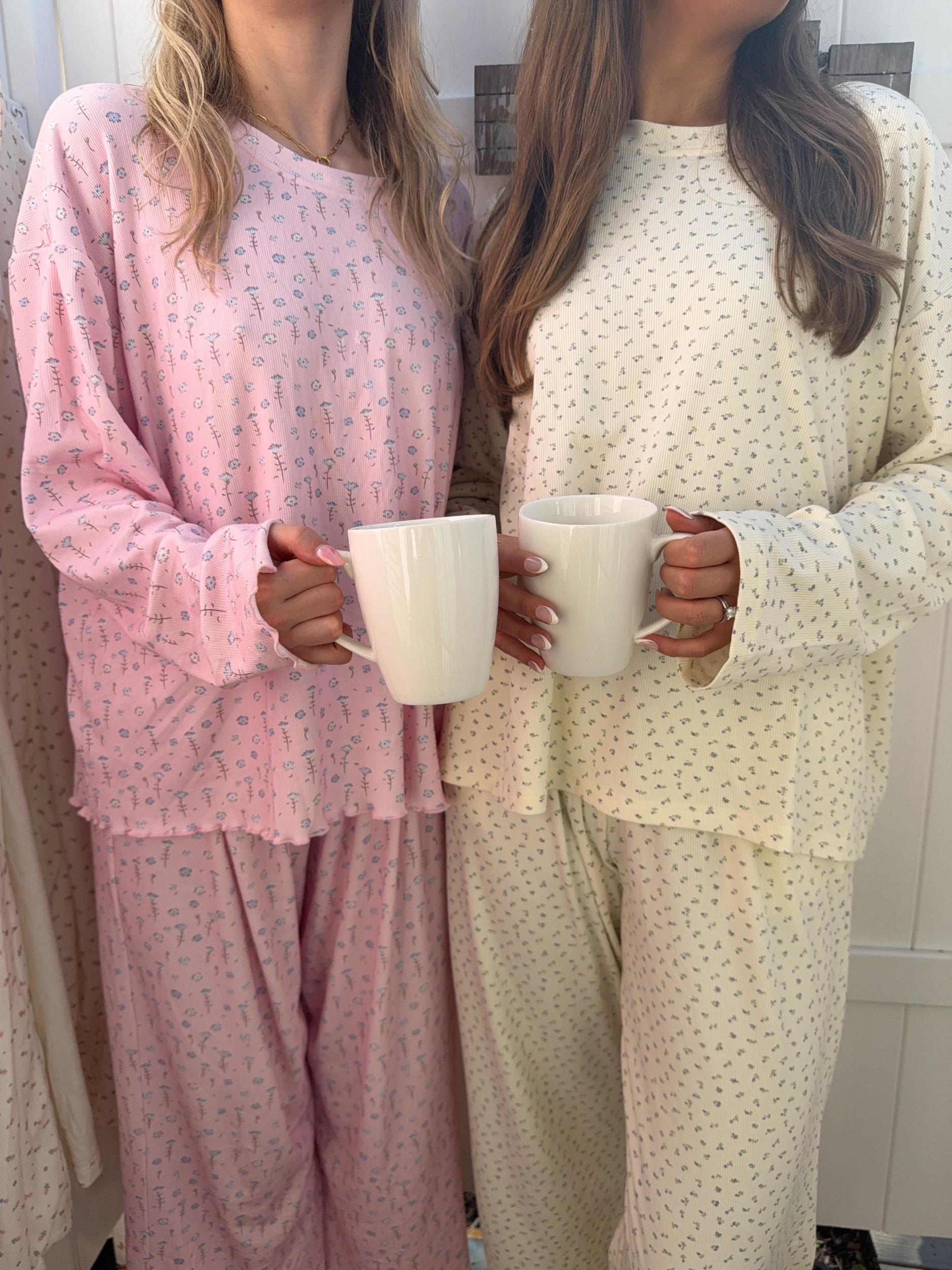 Light Pink Ditsy Floral Long Sleeve Pajama Top Product Image