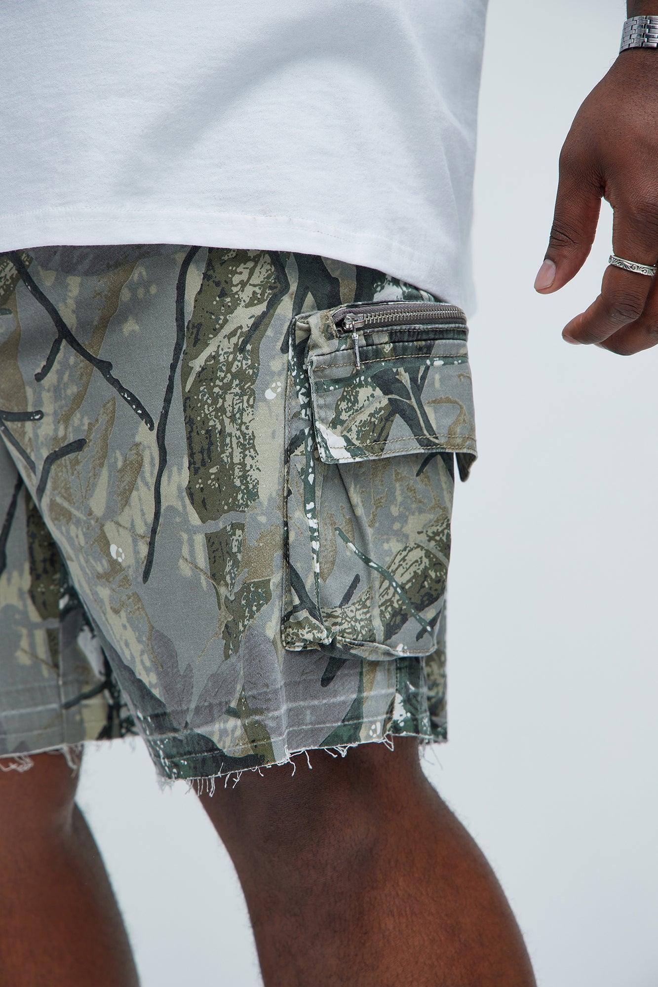Deylen Cargo Relaxed Shorts - Camouflage Product Image