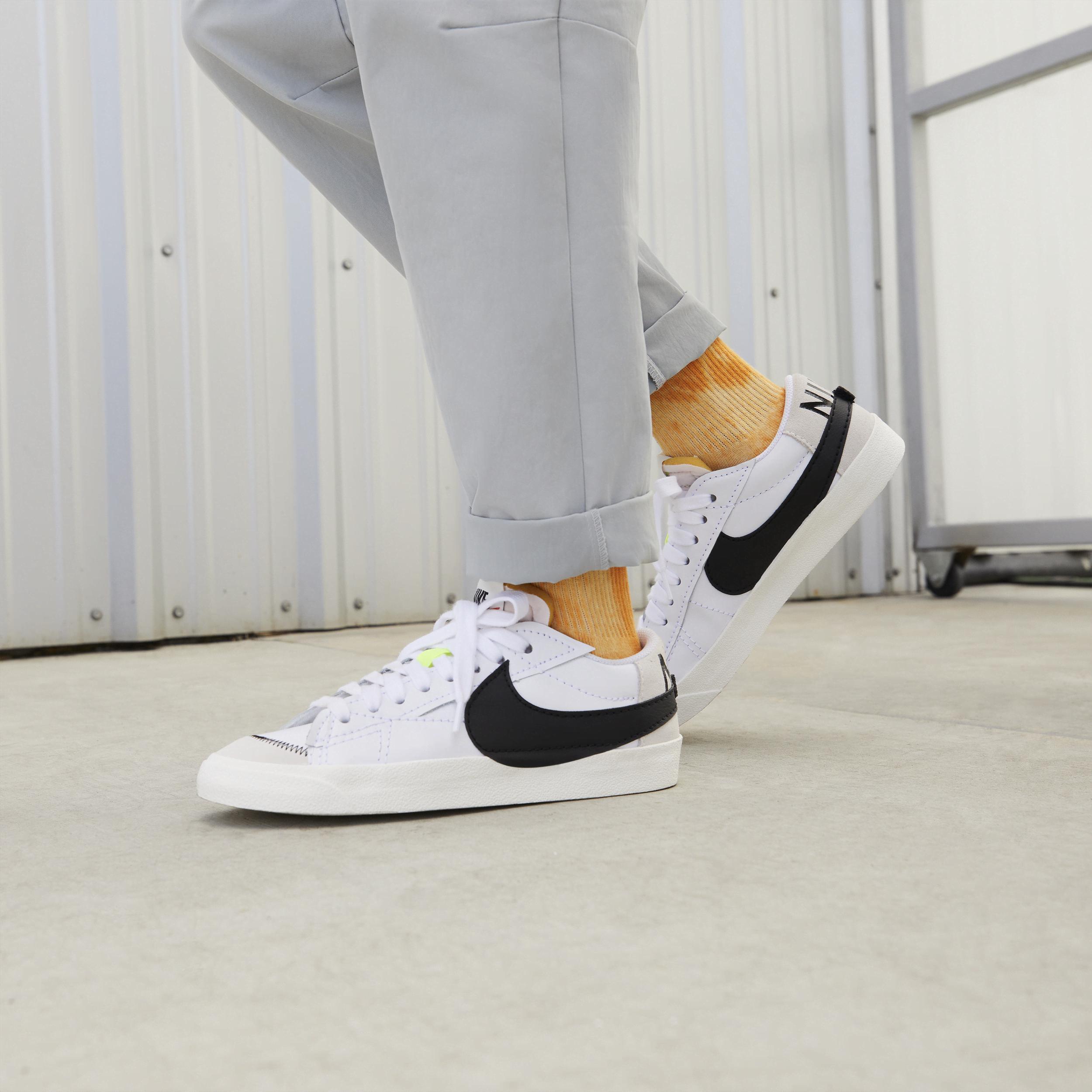 Nike Blazer Low '77 Jumbo Men's Shoes Product Image