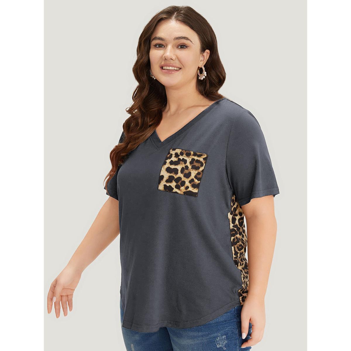 Plus Size Leopard Patchwork Patched Pocket V Neck T-shirt DimGray Women Casual Arc Hem Leopard V-neck Dailywear T-shirts BloomChic 14-16/1X Product Image