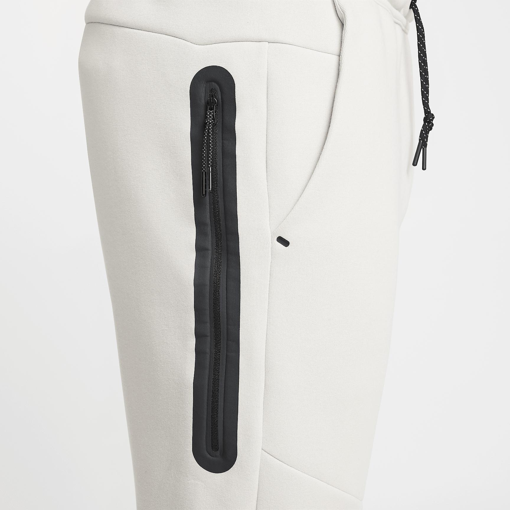 Nike Men's Tech Fleece Jogger Pants Product Image