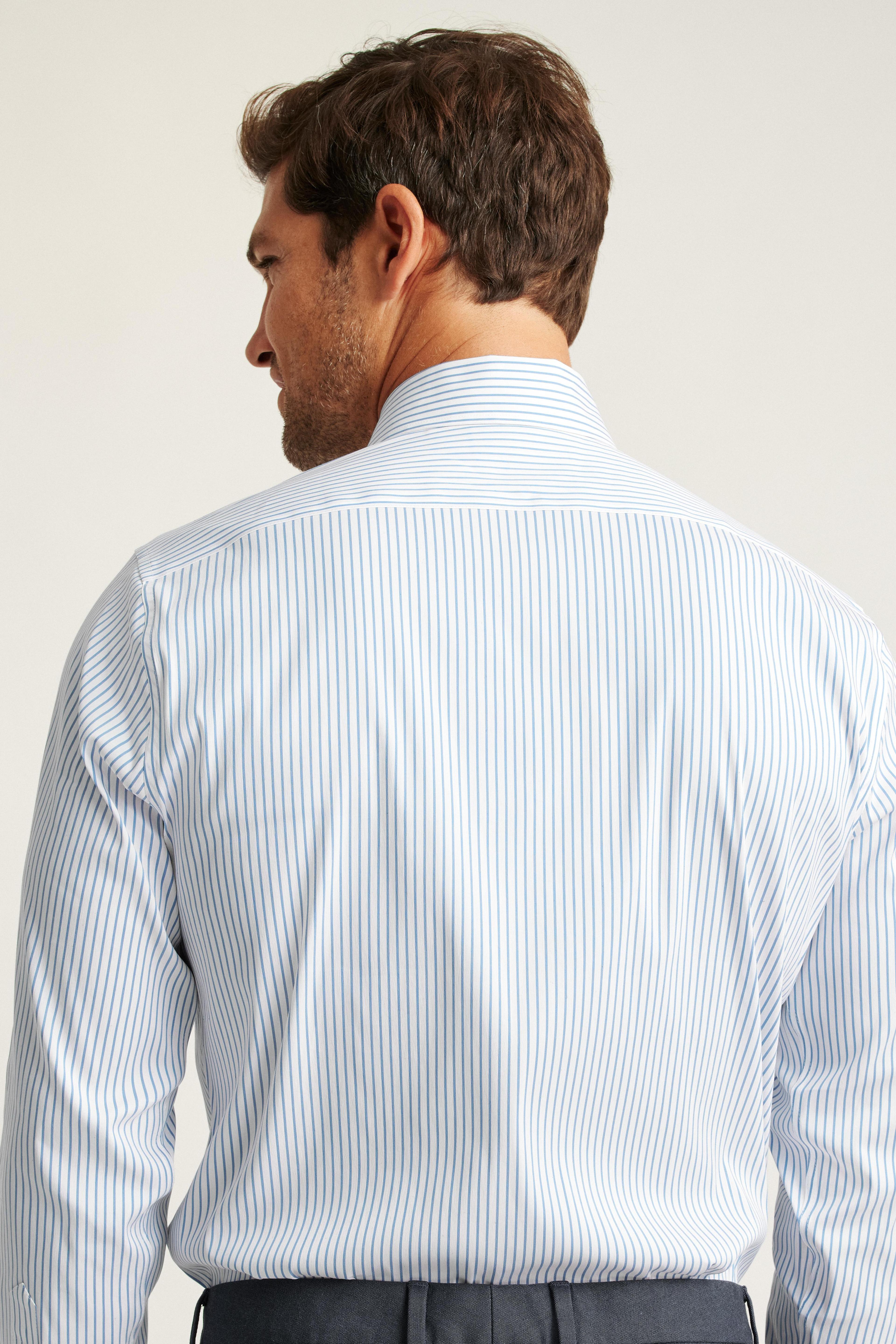 Jetsetter Stretch Dress Shirt Product Image