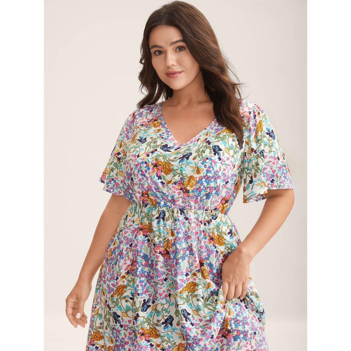 Plus Size Floral Print Cinched-Waist Pockets Midi Dress Mediumblue Women Timeless V-neck Short sleeve Curvy BloomChic 22-24/3X Product Image