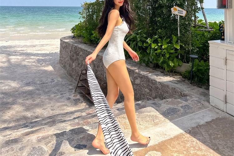 Spaghetti Strap Bow Swimsuit Product Image