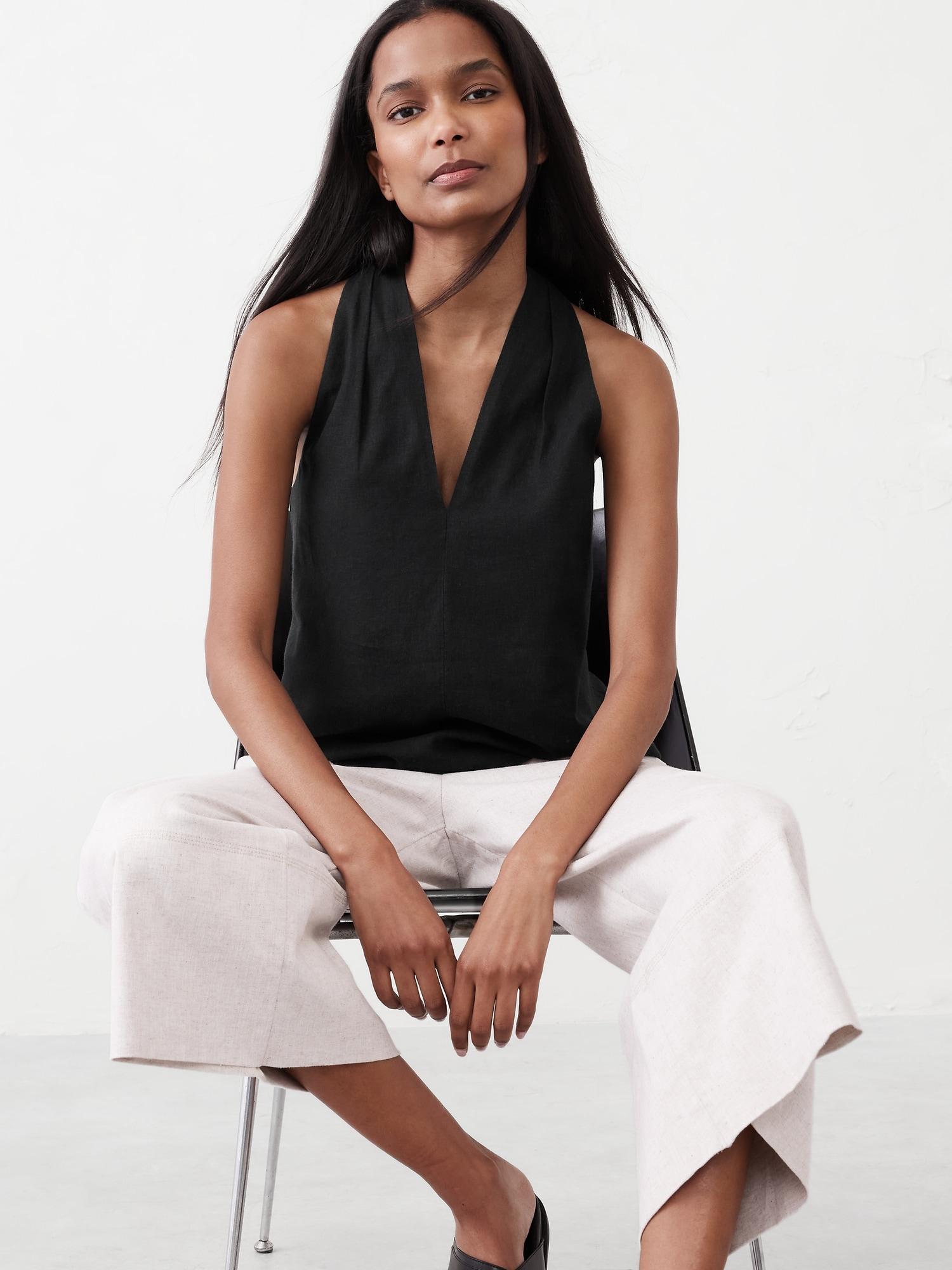 Linen-Blend V-Neck Top Product Image