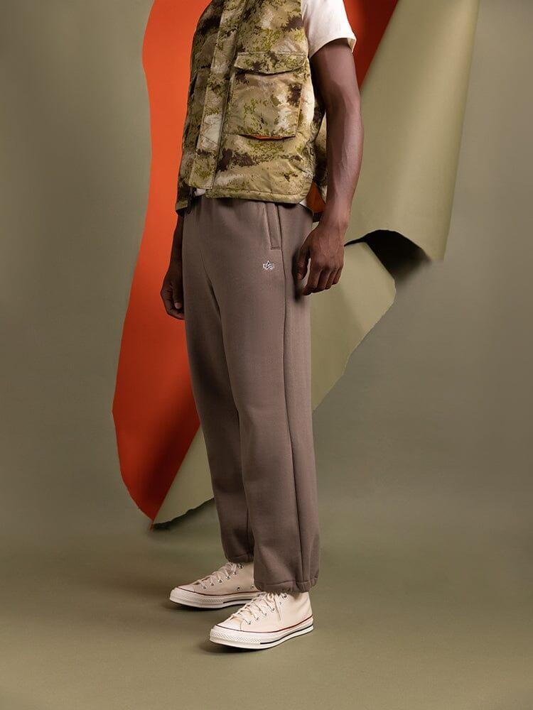 ESSENTIAL SWEATPANTS - COYOTE BROWN Unisex Product Image