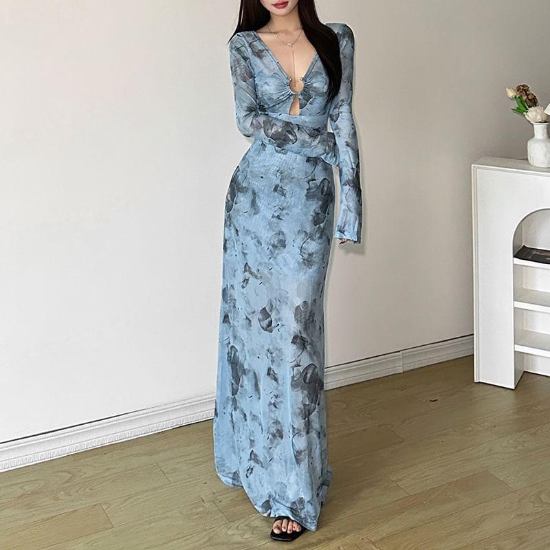 Long-Sleeve V-Neck Cutout Maxi A-Line Dress Product Image