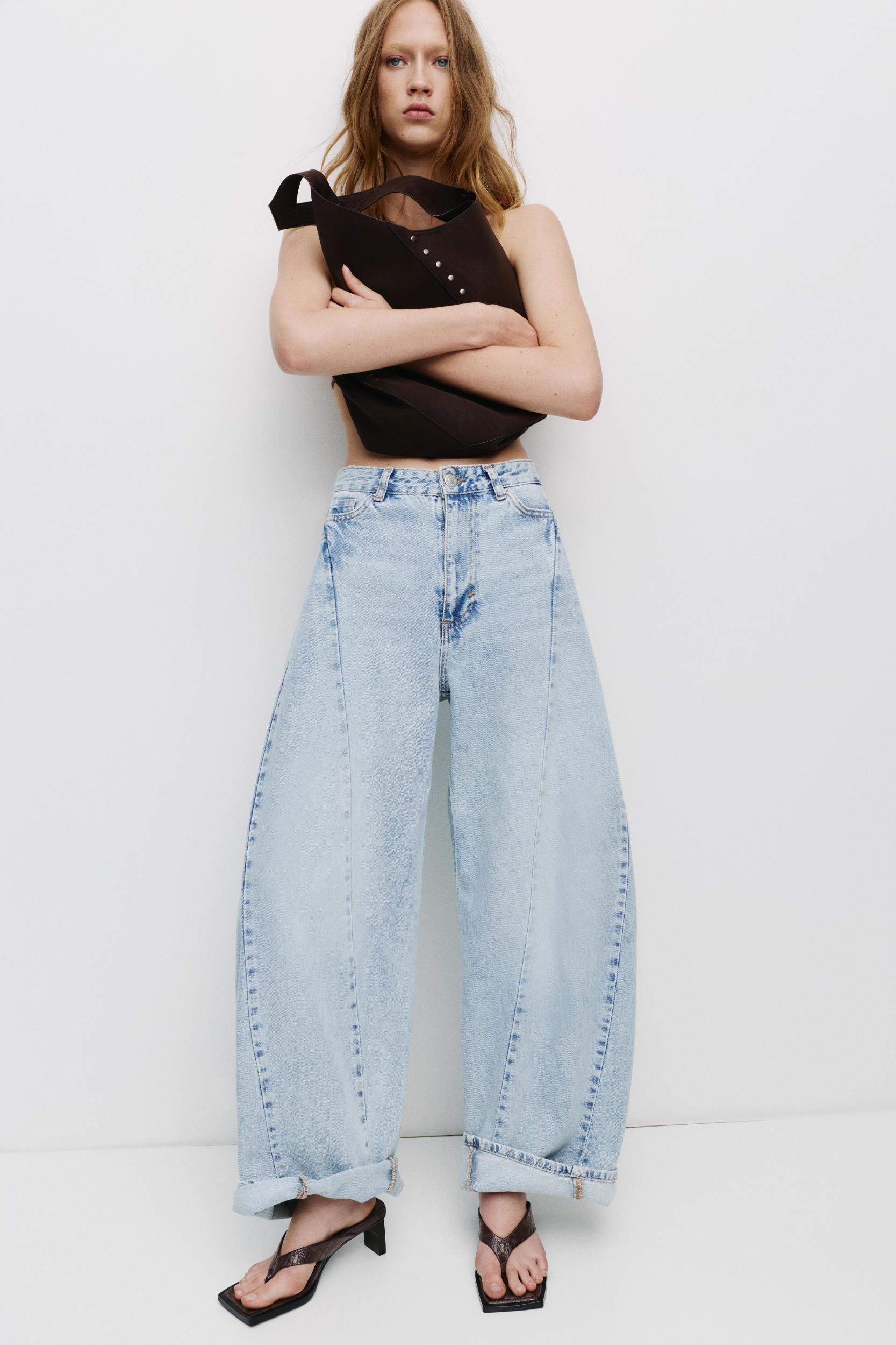 Heeled sandals with square toe Product Image