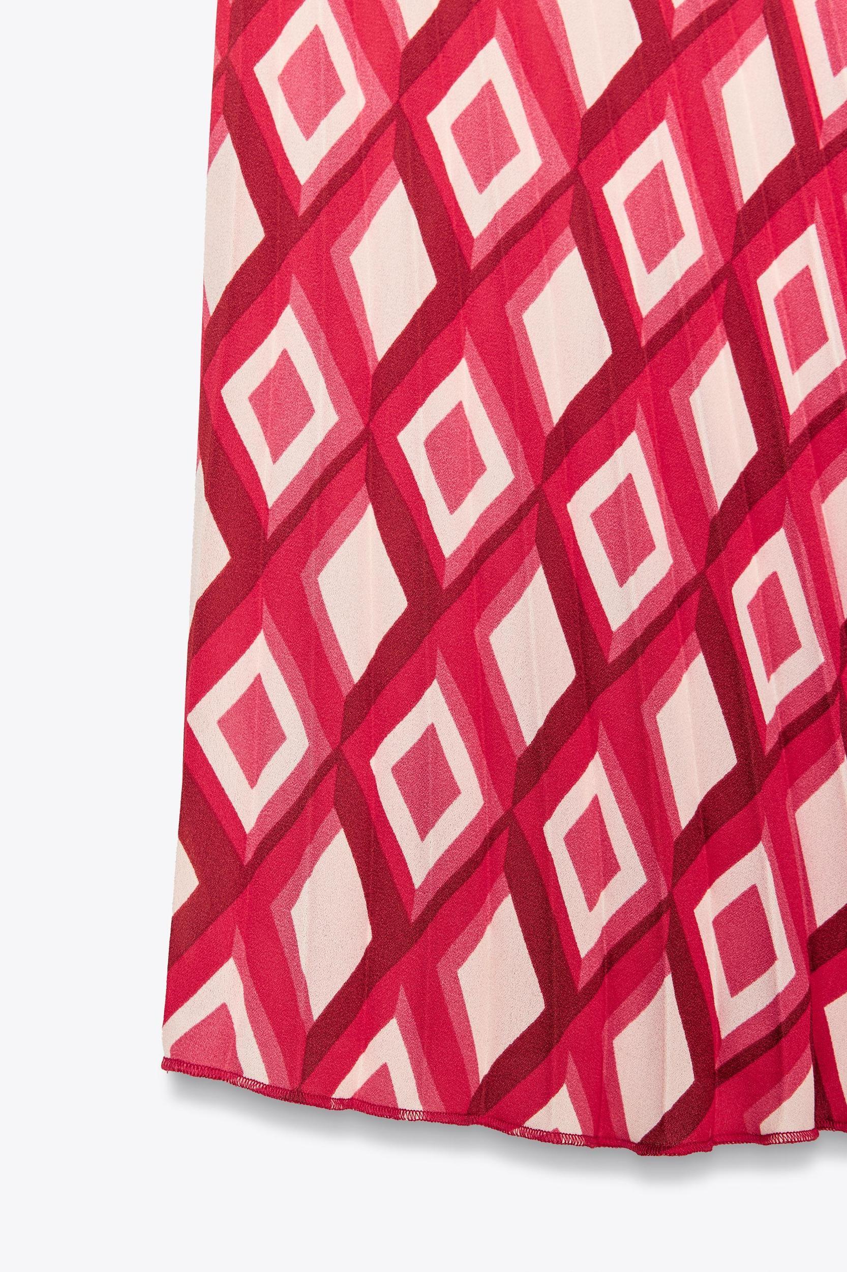 GEOMETRIC PRINT MINI SKIRT WITH BELT Product Image