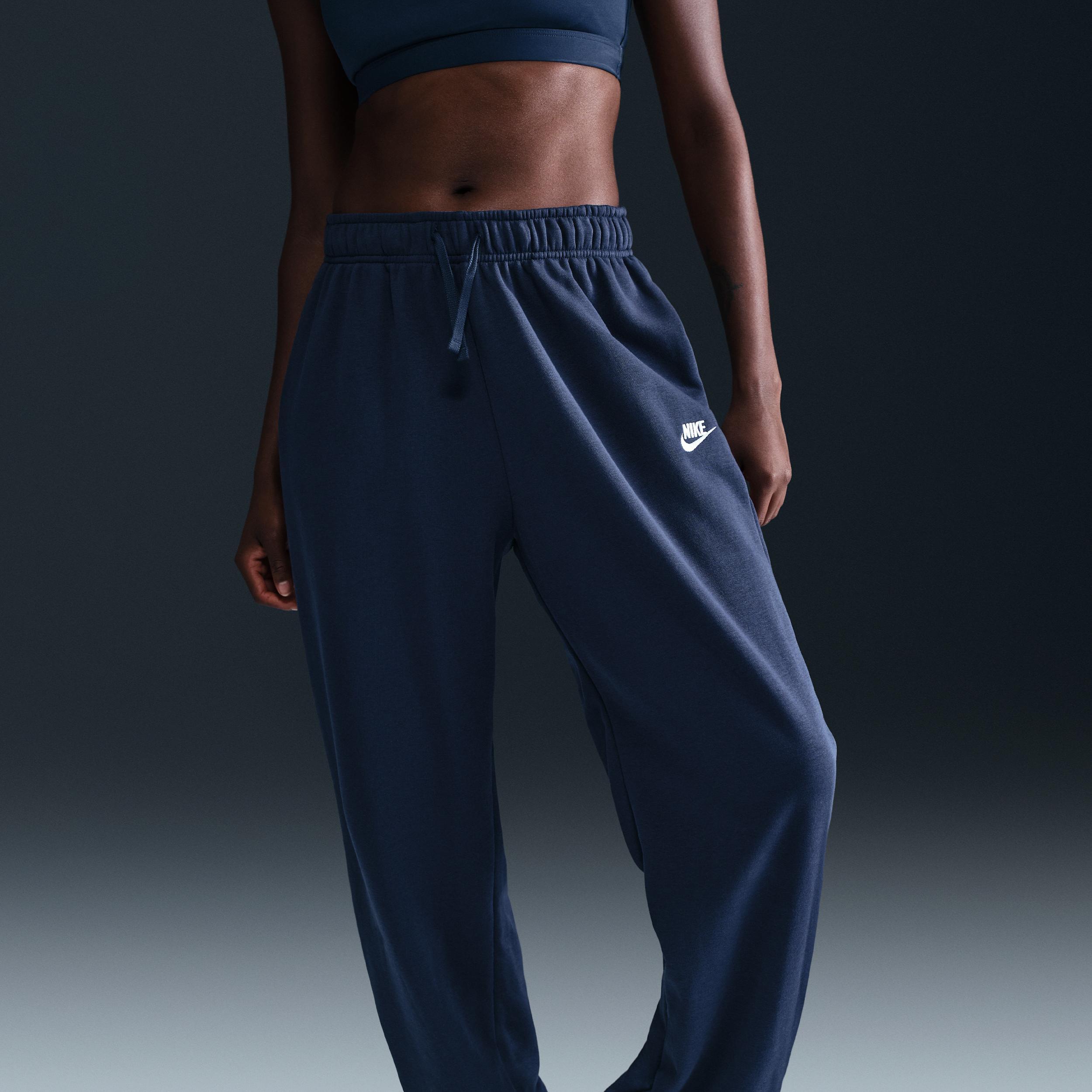 Women's Nike Sportswear Club Fleece Mid-Rise Oversized Sweatpants Product Image