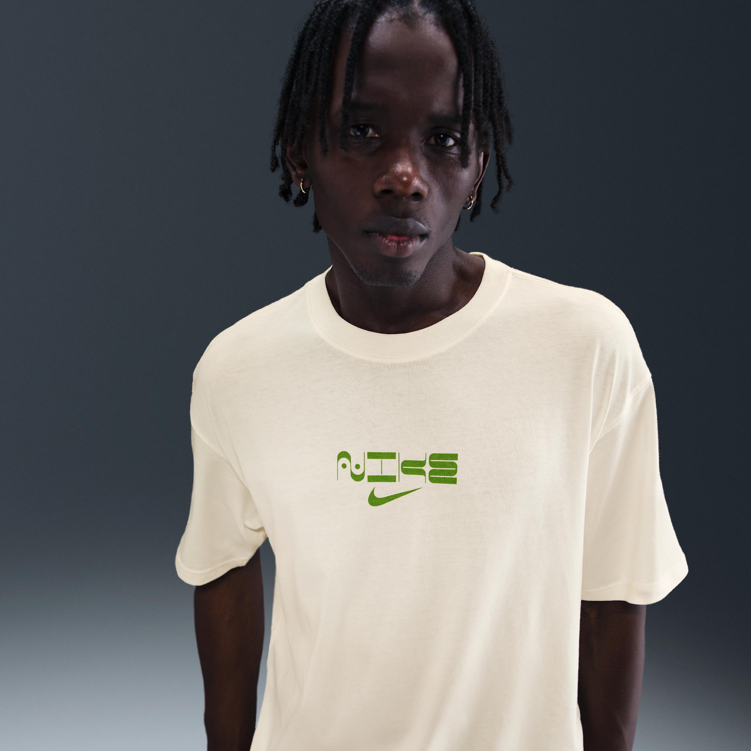 Mens Nike Sportswear Max90 T-Shirt | HQ9266-726 Product Image