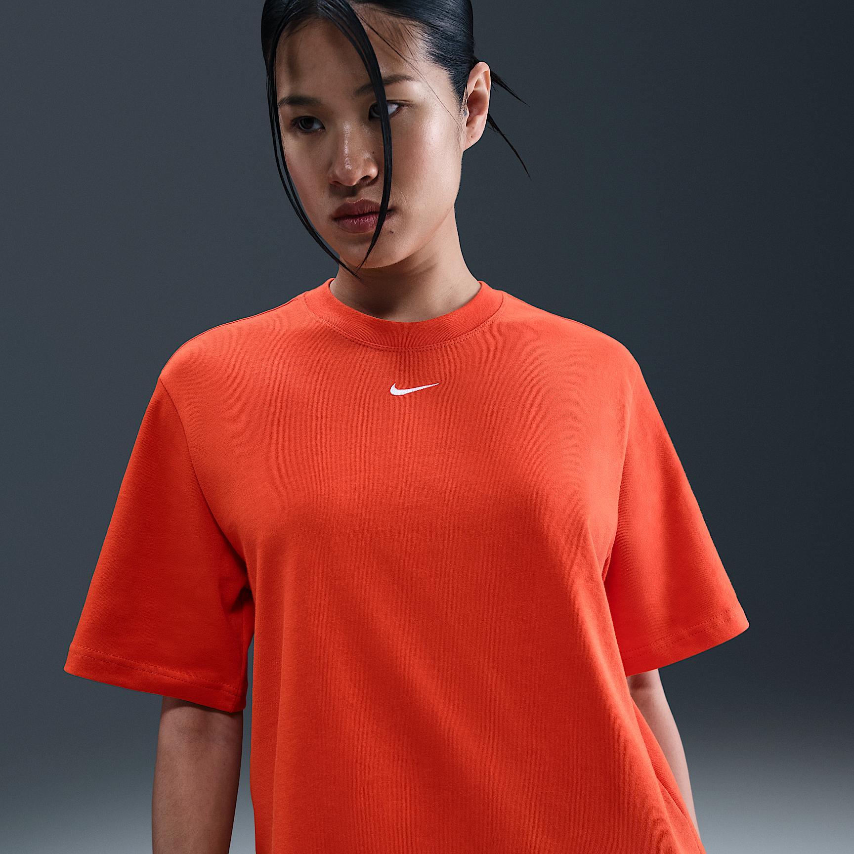 Women's Nike Sportswear Essential Boxy T-Shirt Product Image