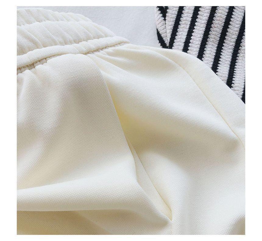 Drawstring Waist Plain Sweat Shorts Product Image