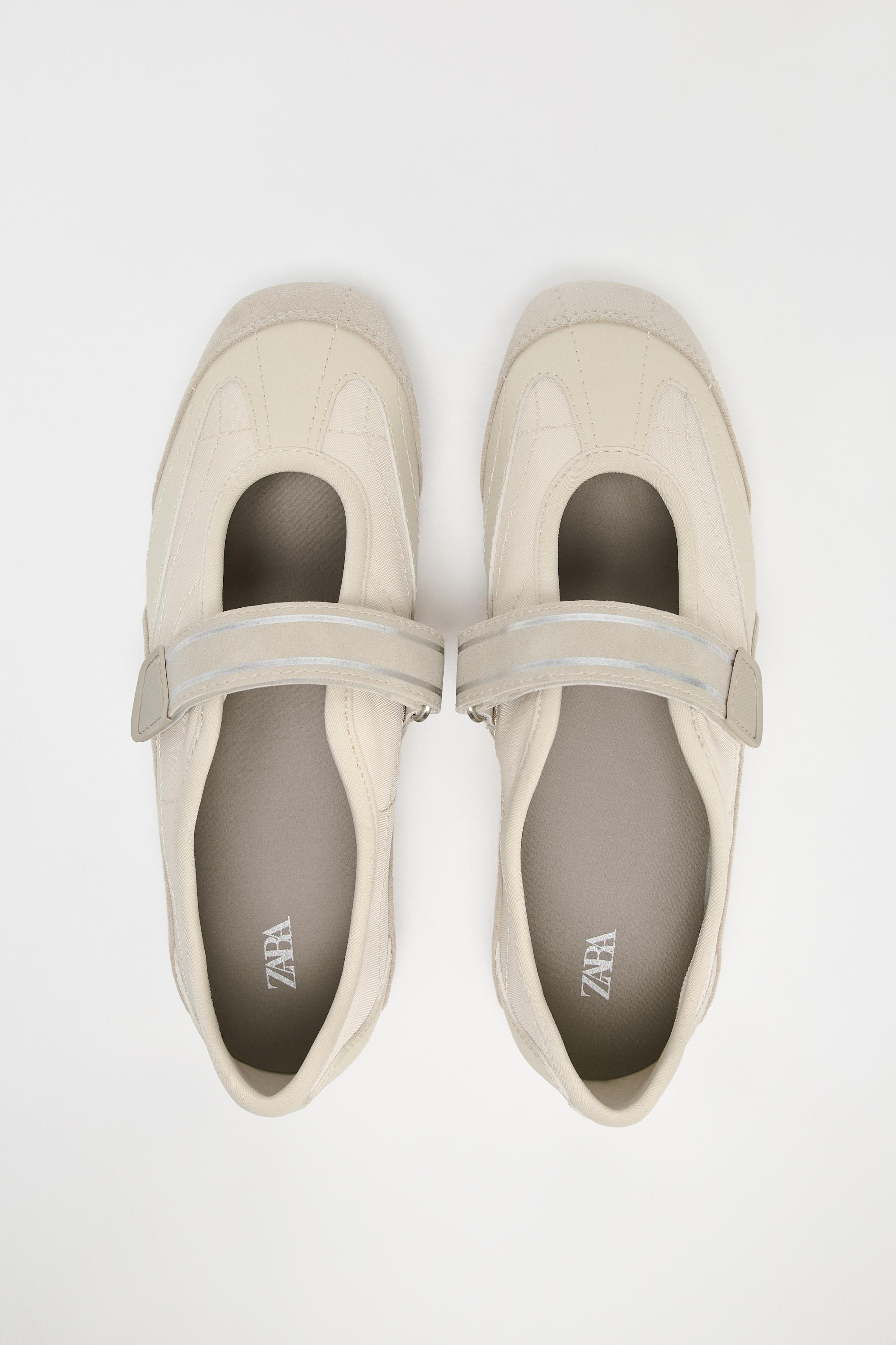 CONTRAST BALLET FLATS Product Image