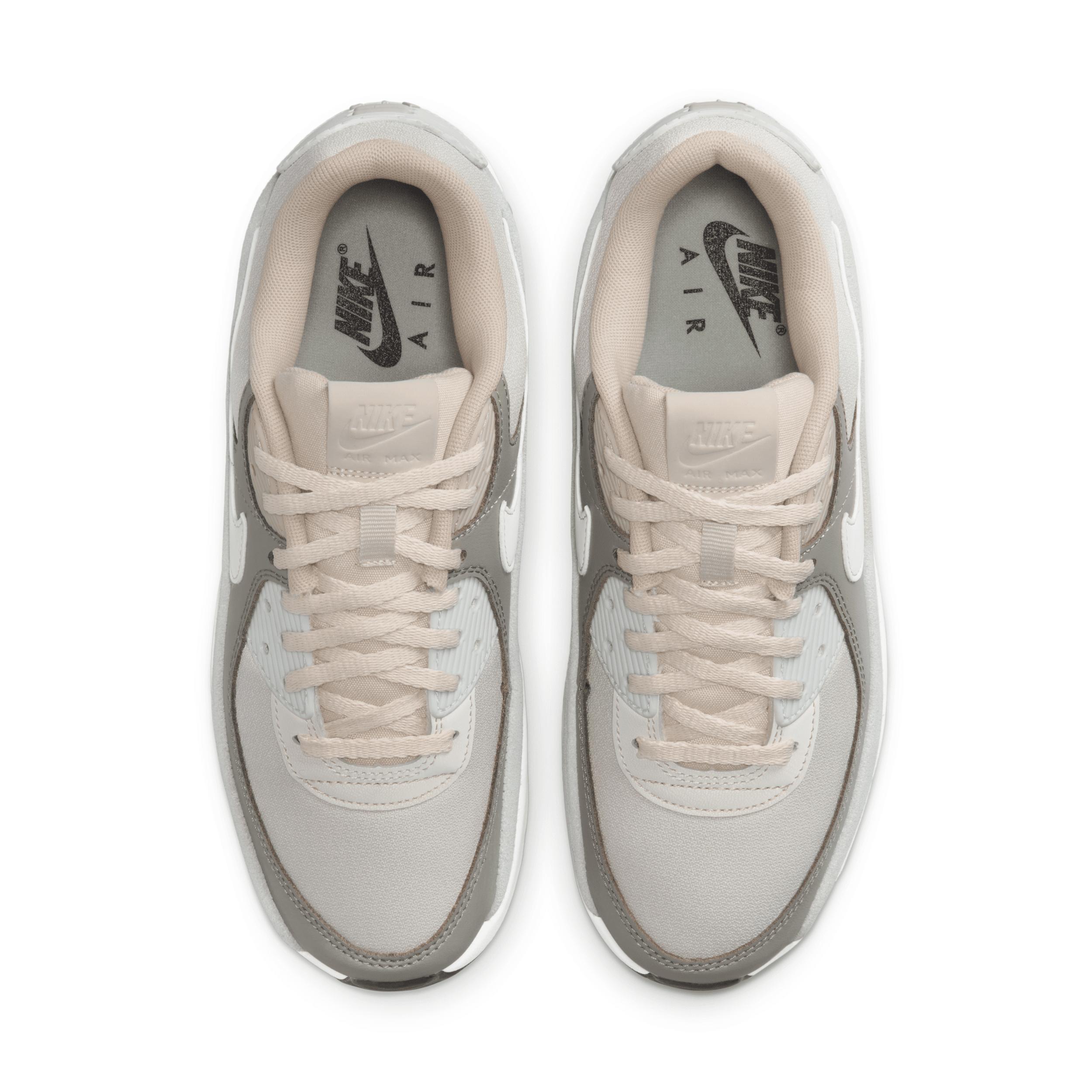 Womens Nike Air Max 90 LV8 Casual Shoes Product Image