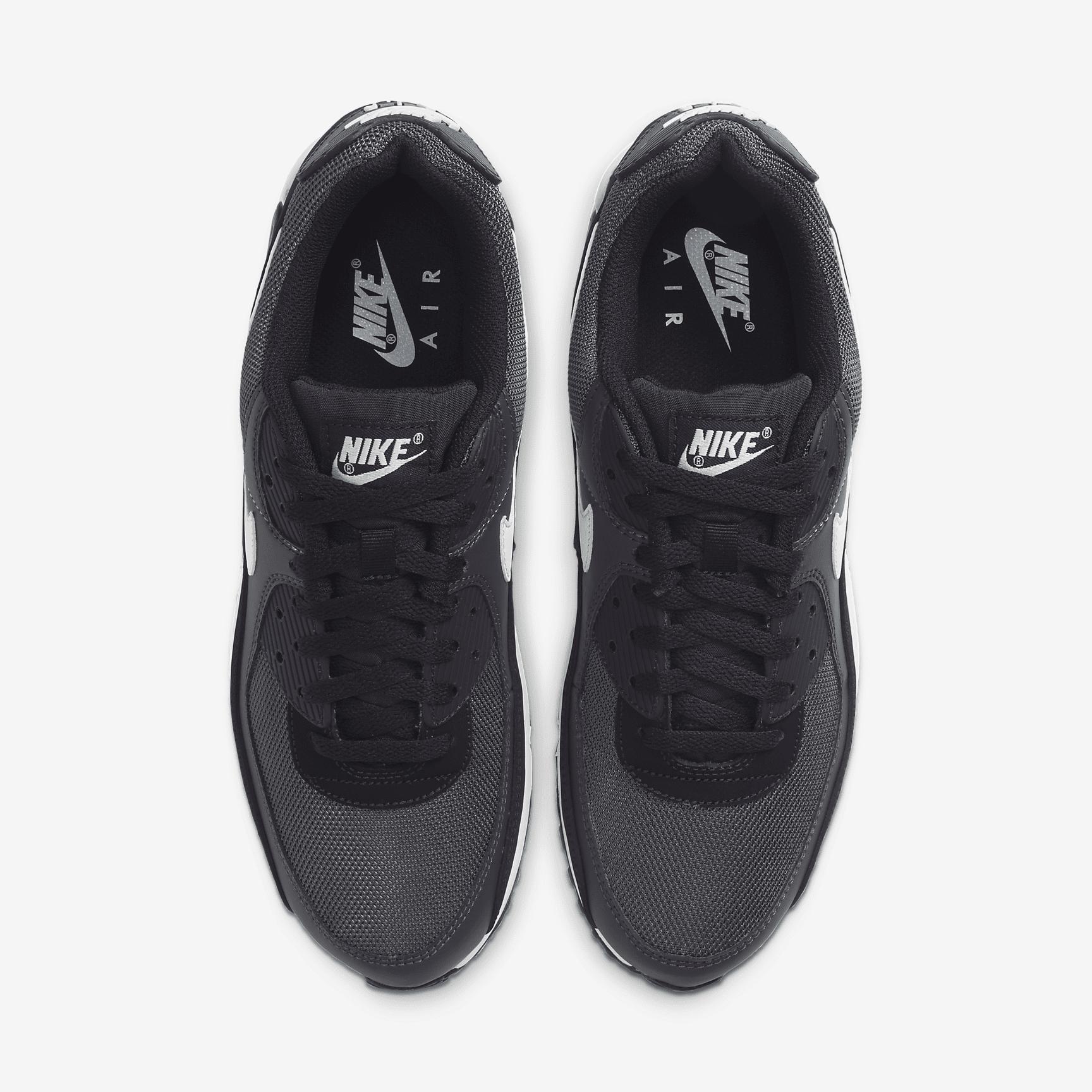 Nike Air Max 90 Men's Shoes Product Image