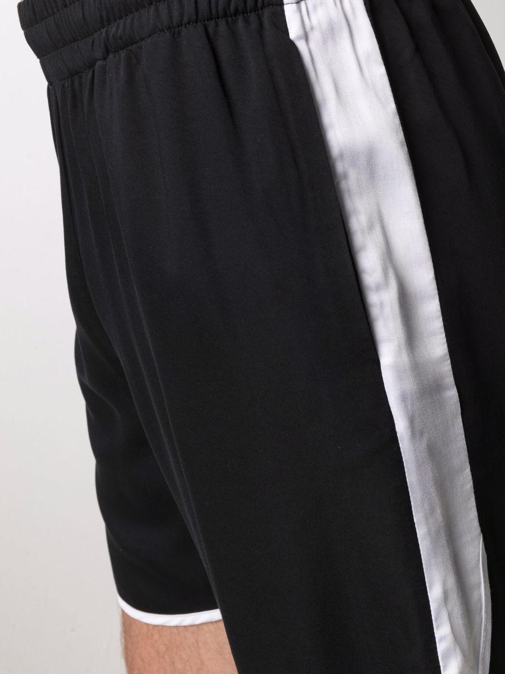 contrast stripe shorts Product Image