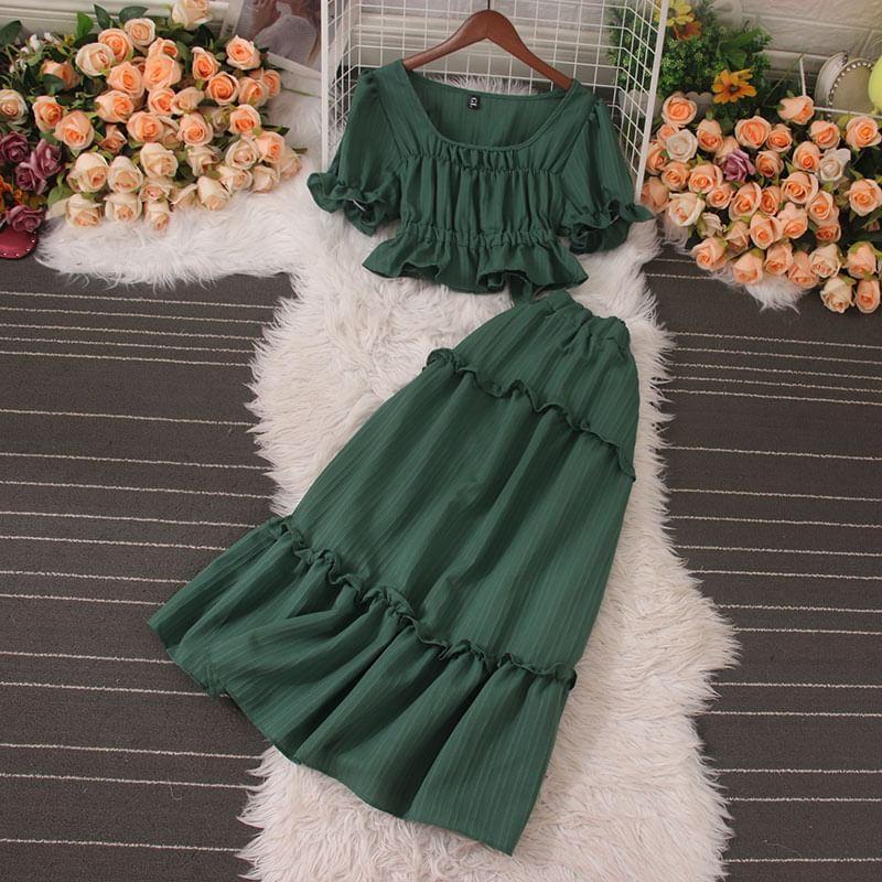 Set: Short-Sleeve Square Neck Plain Cropped Blouse + Elastic Waist Tiered Midi A-Line Skirt Product Image