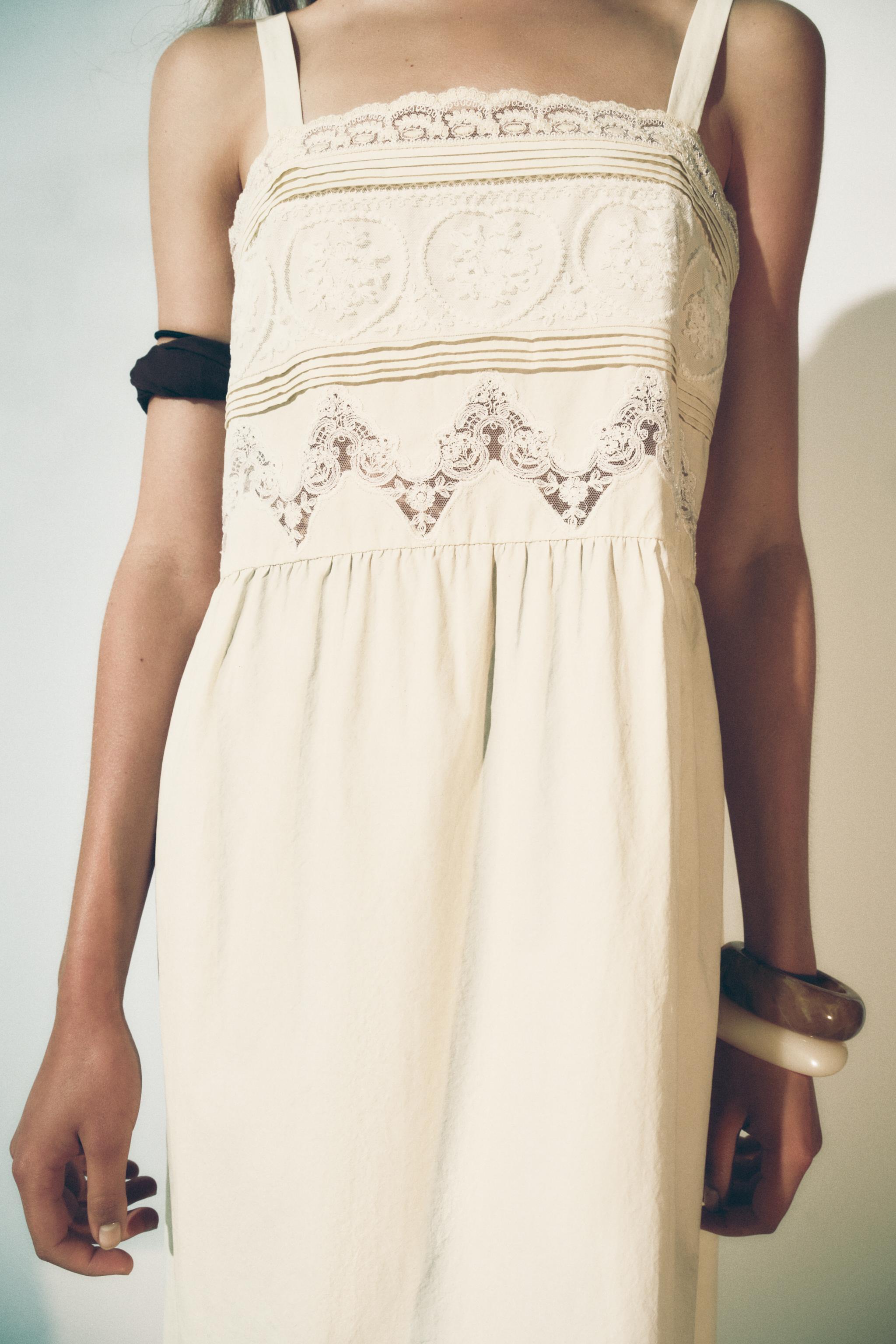 ZW COLLECTION LACE MIDI DRESS Product Image