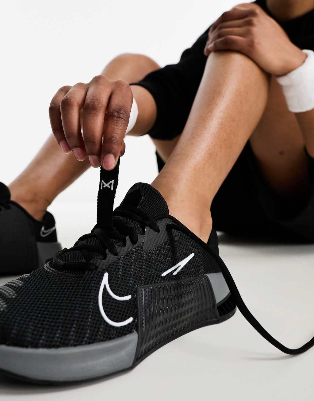 Nike Training Metcon 9 sneakers in black Product Image