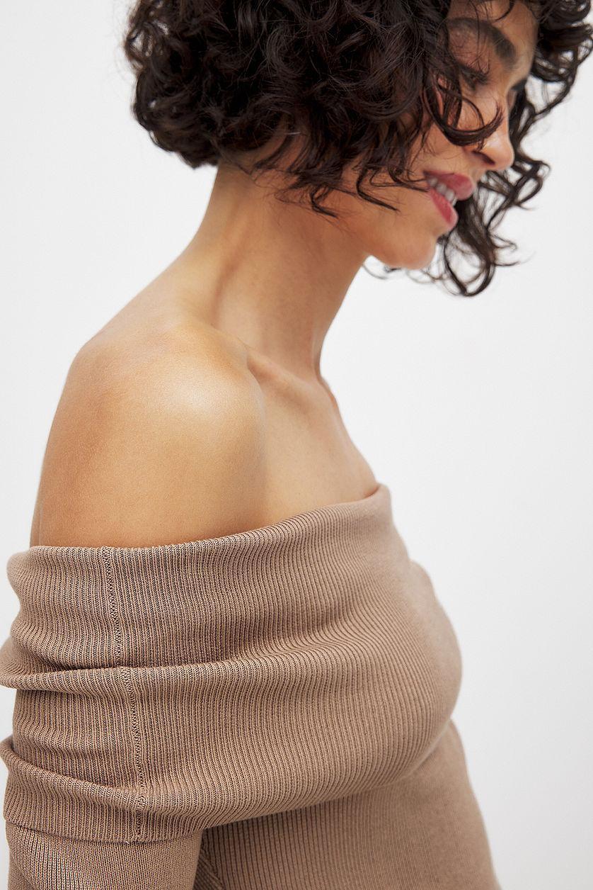 Folded Offshoulder Knitted Top Product Image