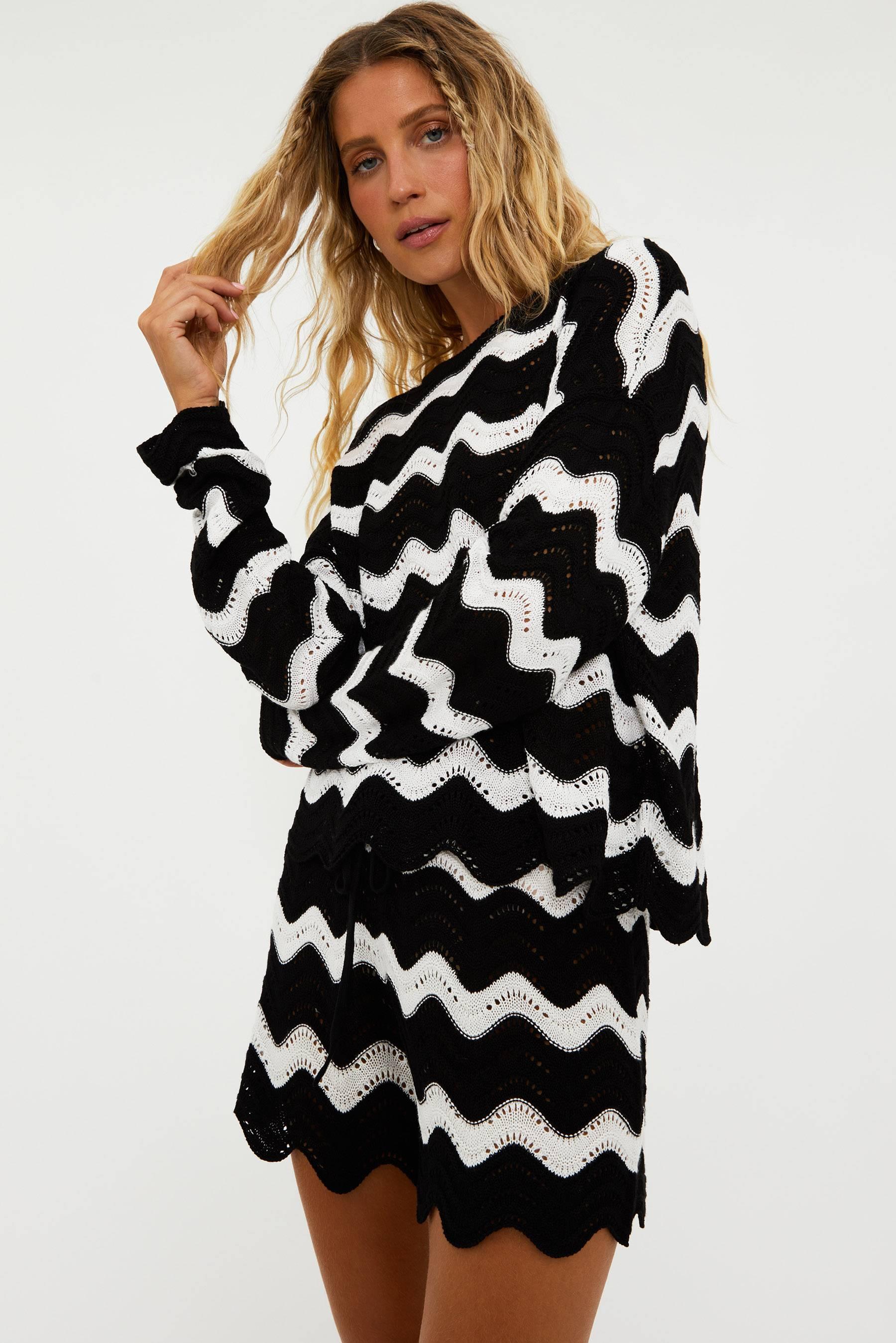 Beach Sweater Black & White Tides Product Image