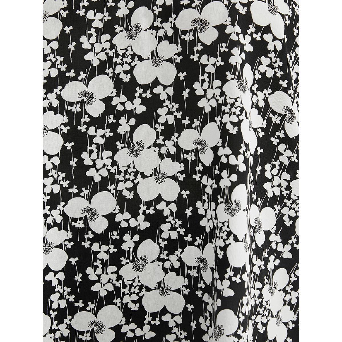 Plus Size BlackFlower Ditsy Floral Tiered Sleeve Round Neck Ruffle Blouse Women Elegant Short sleeve Round Neck Dailywear Blouses BloomChic 22-24/3X Product Image