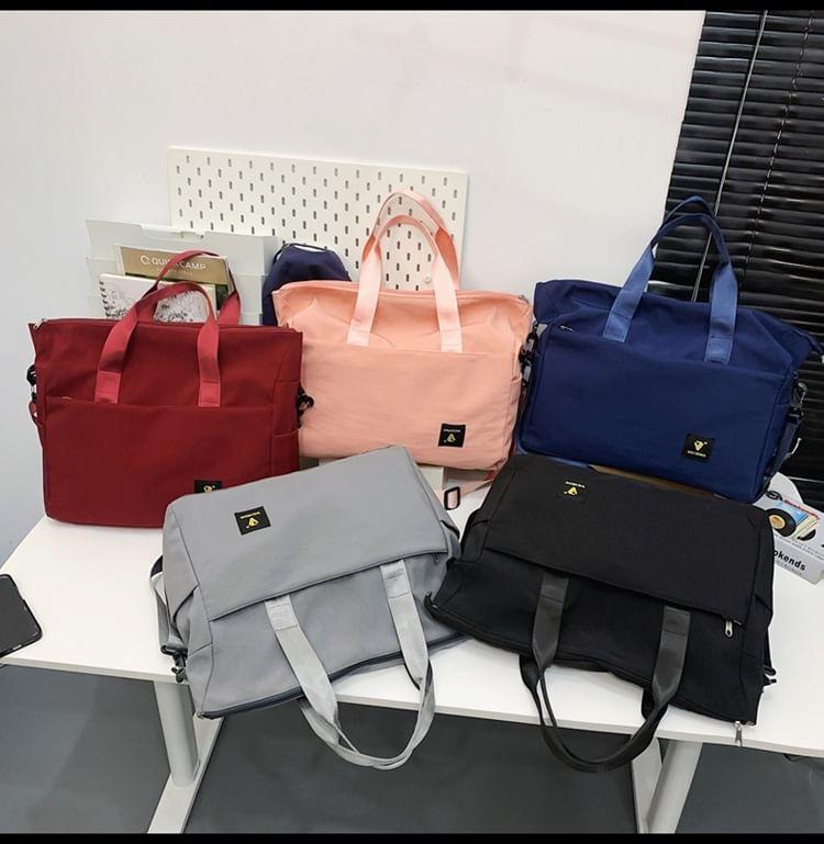 Plain Nylon Carryall Bag Product Image